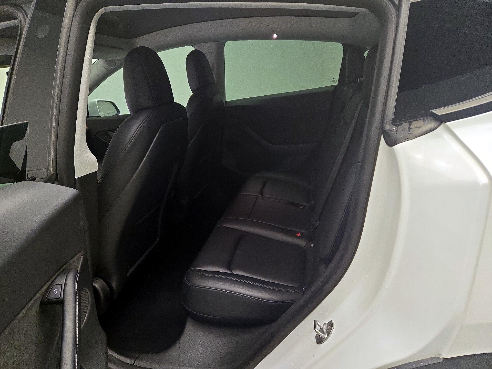 Thumbnail: 2022 Tesla Model Y - 19