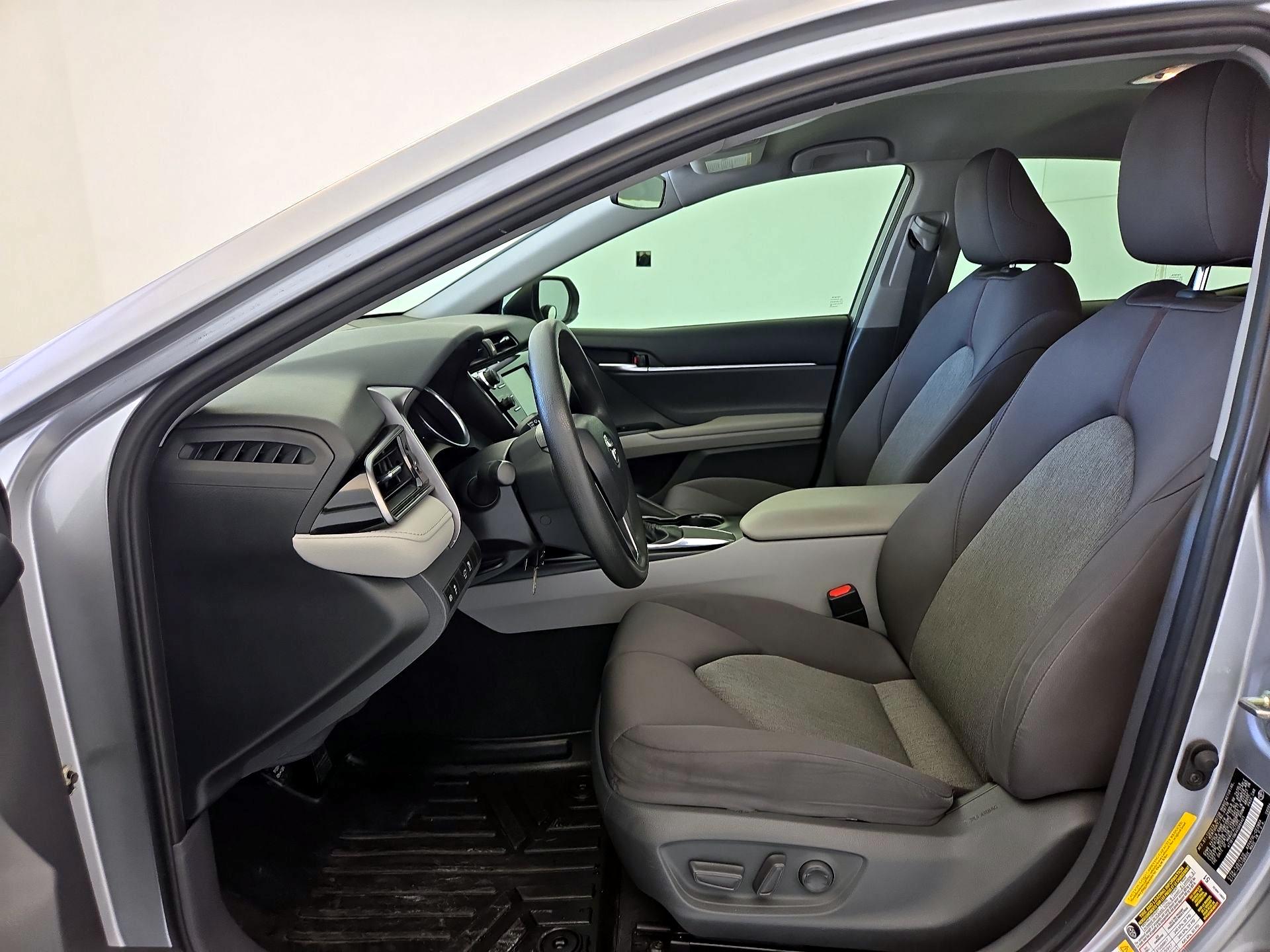 Thumbnail: 2019 Toyota Camry - 11