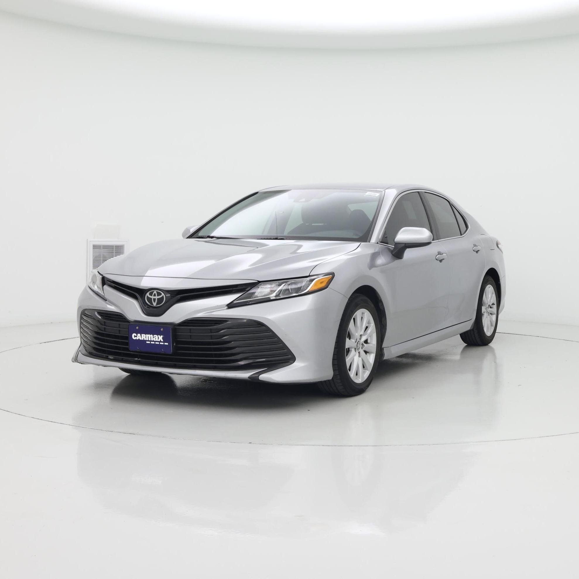 Thumbnail: 2019 Toyota Camry - 4