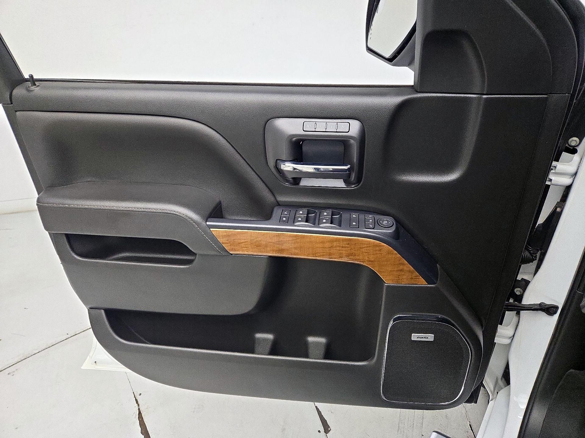 Thumbnail: 2017 Chevrolet Silverado 1500 - 12