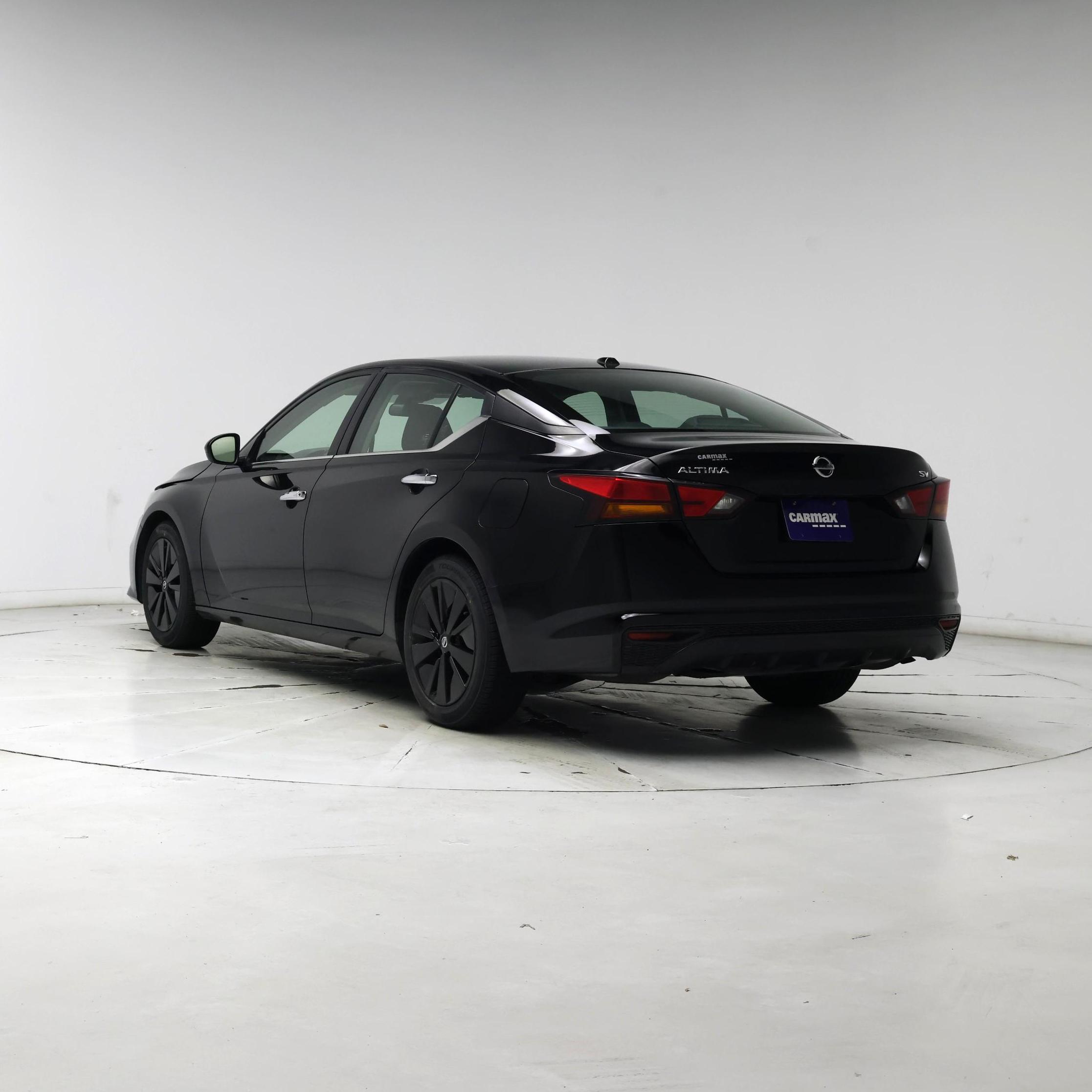 Thumbnail: 2017 Chevrolet Silverado 1500 - 2