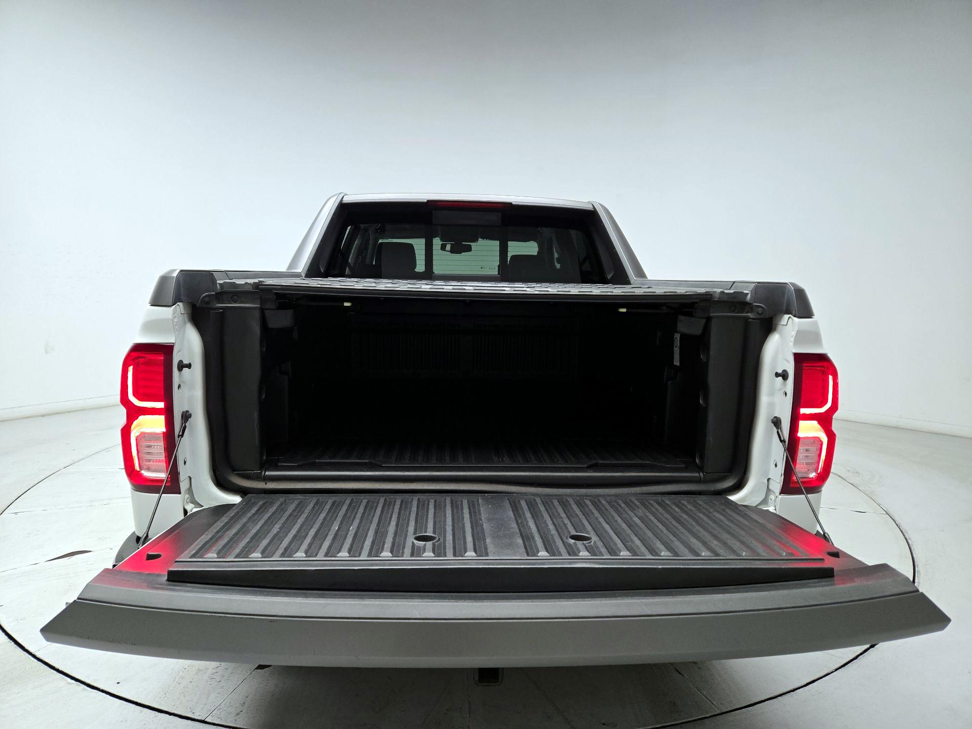 Thumbnail: 2017 Chevrolet Silverado 1500 - 20