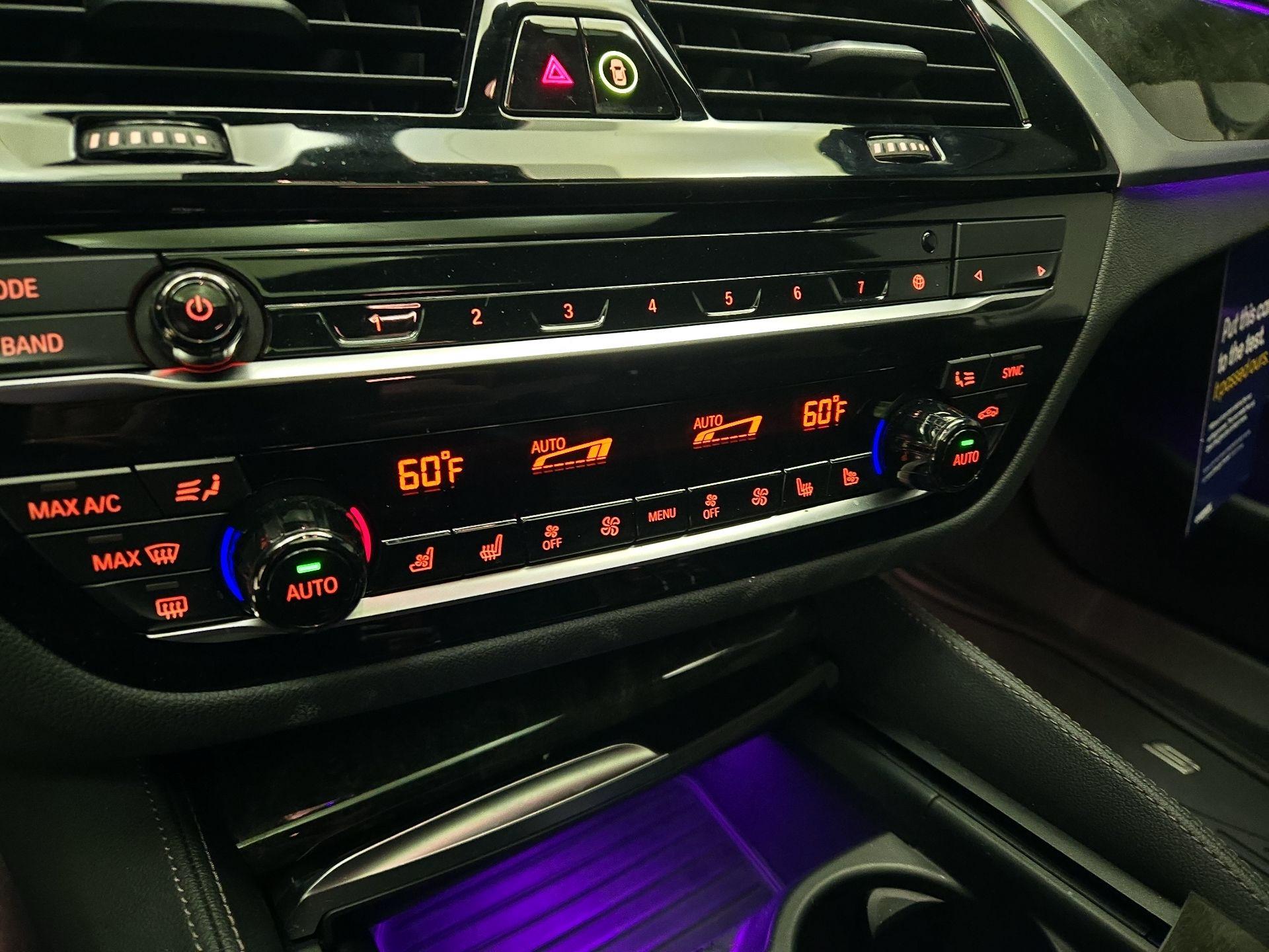 Thumbnail: 2022 BMW 5 Series - 17