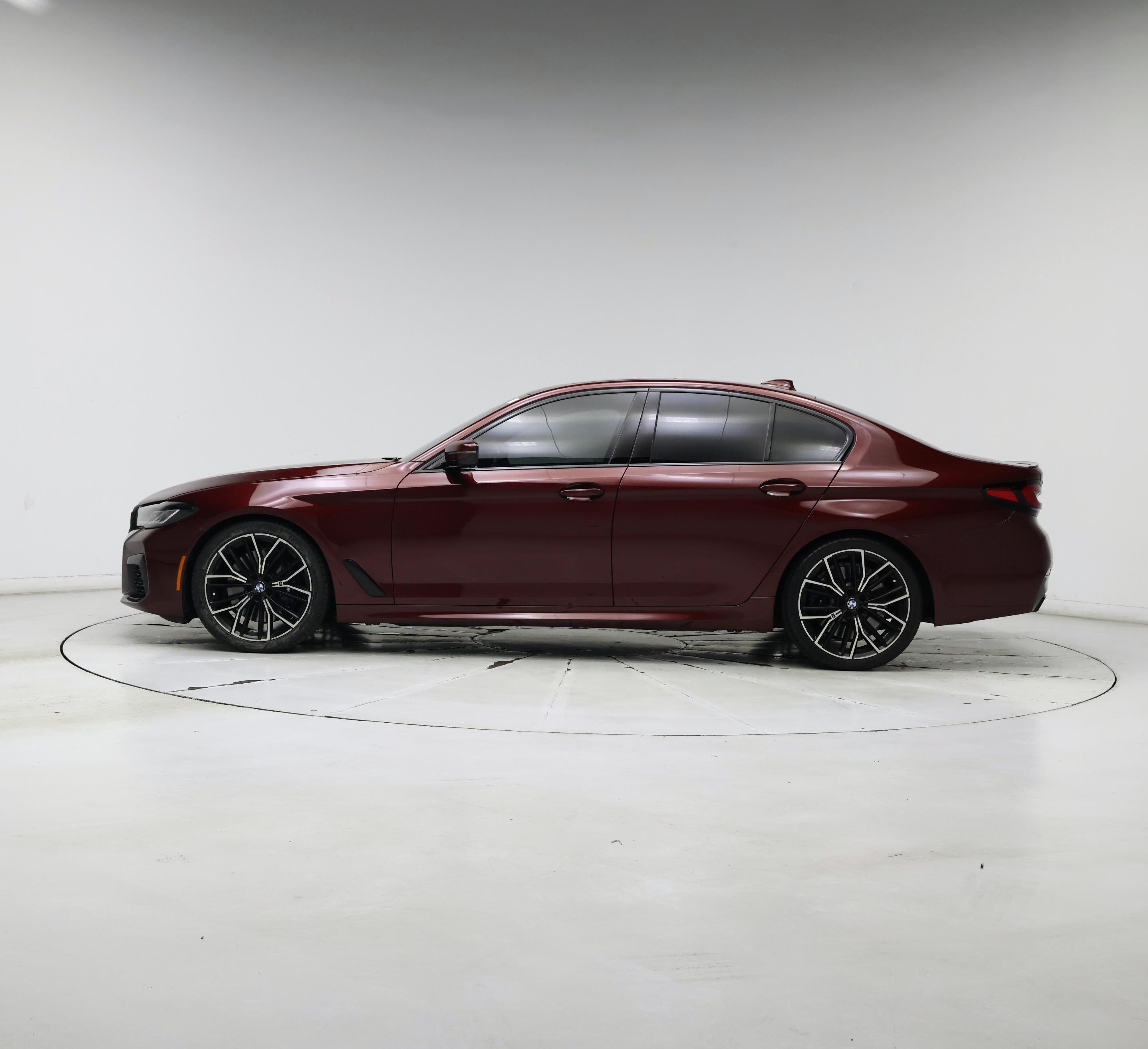 Thumbnail: 2022 BMW 5 Series - 3