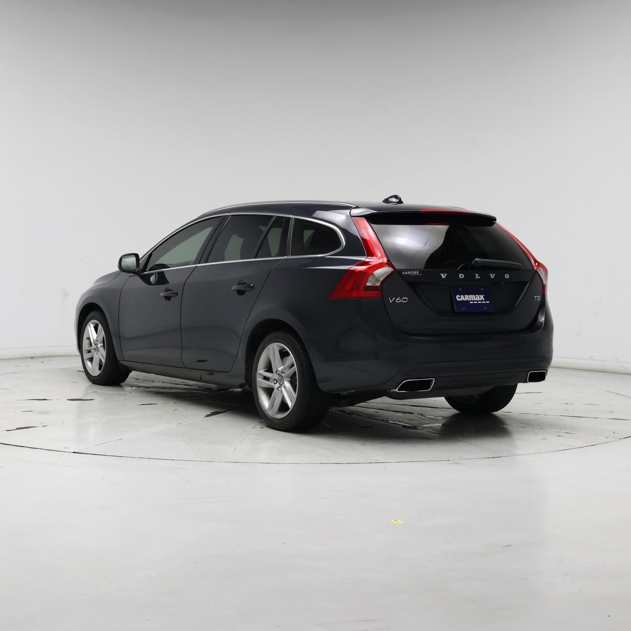 Thumbnail: 2015 Volvo V60 - 2