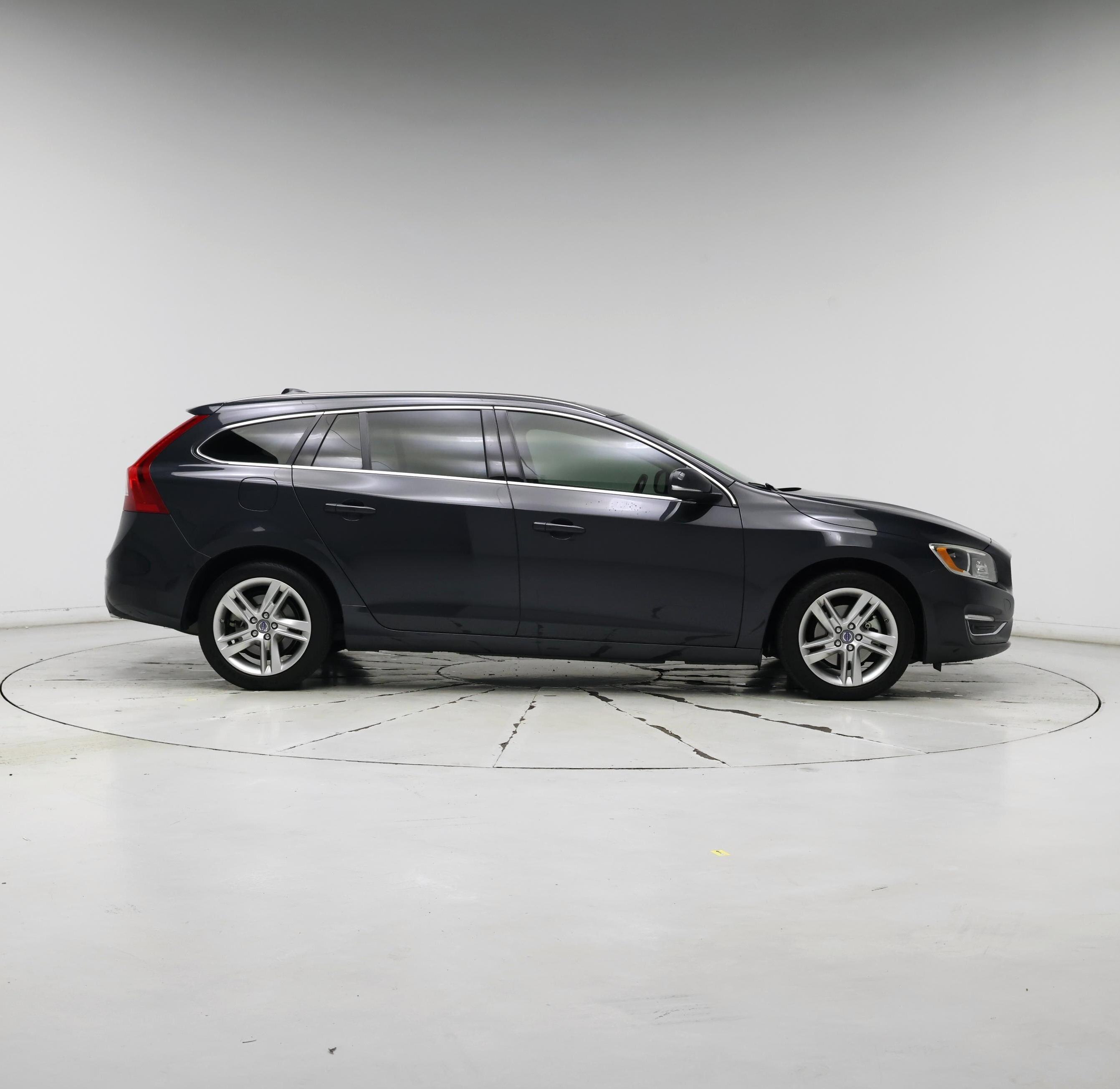 Thumbnail: 2015 Volvo V60 - 7