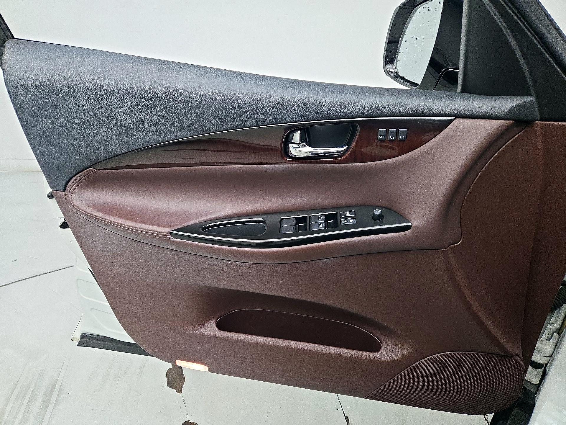 Thumbnail: 2016 INFINITI QX50 - 12