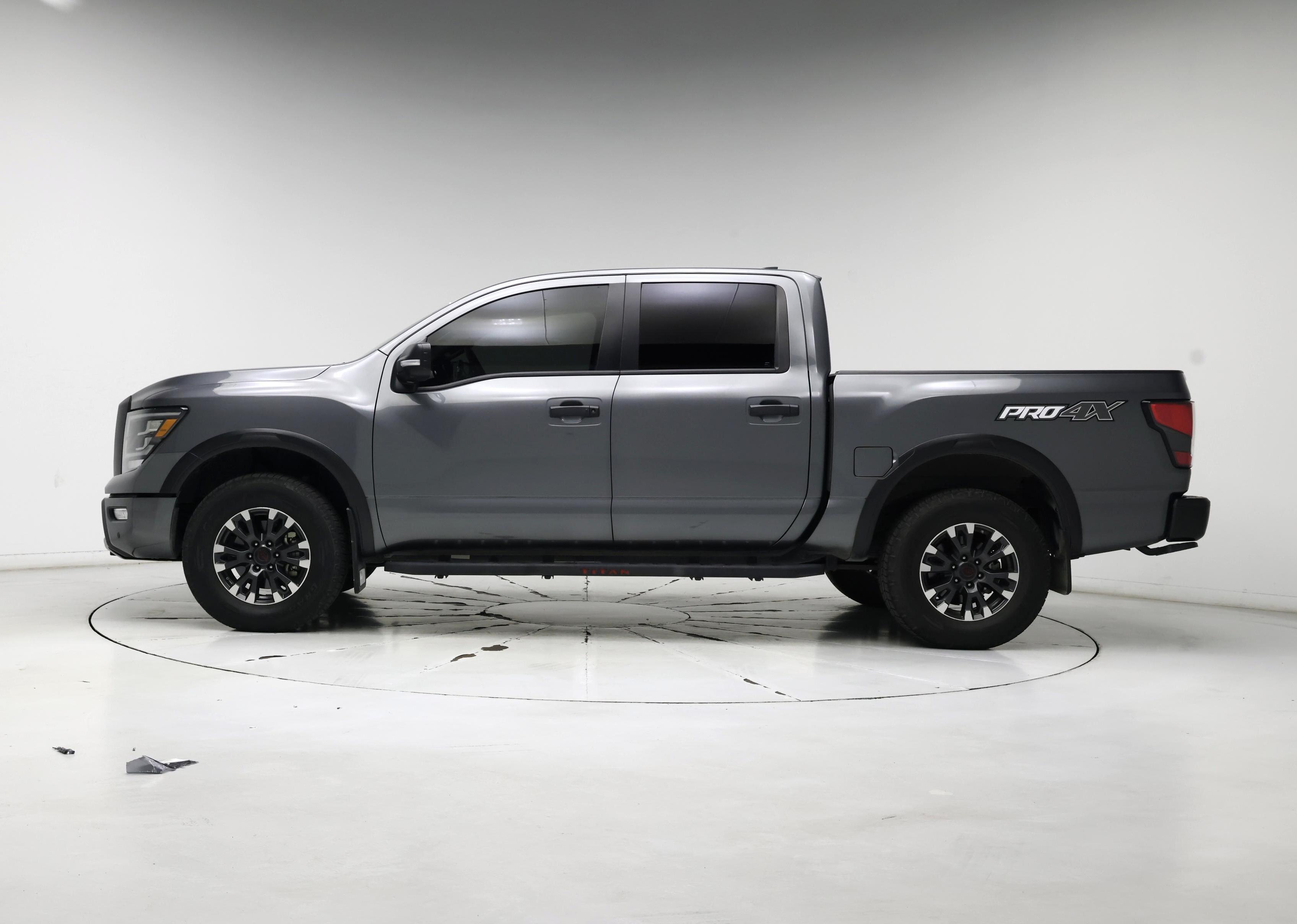 Thumbnail: 2023 Nissan Titan - 3