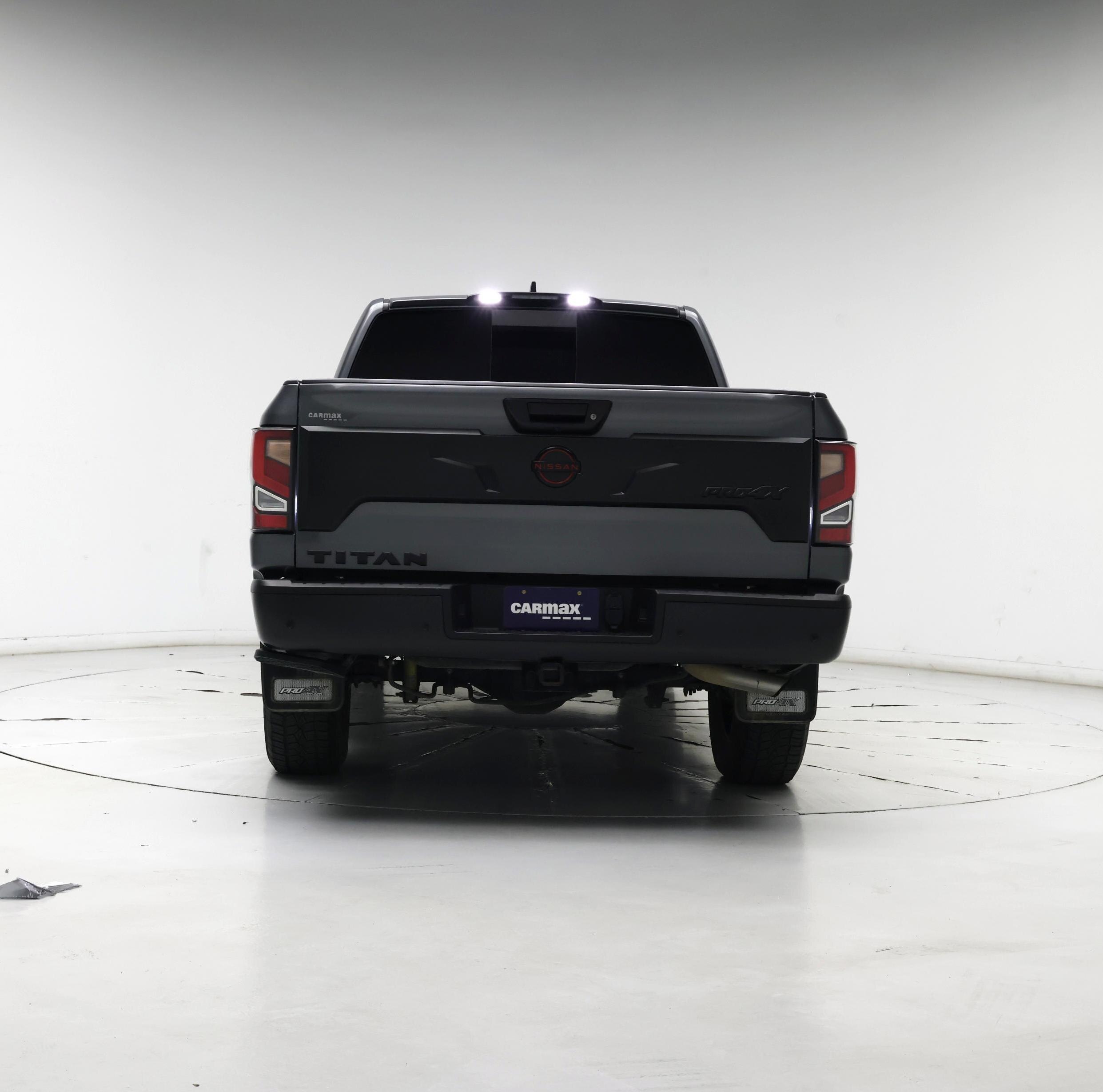 Thumbnail: 2023 Nissan Titan - 6