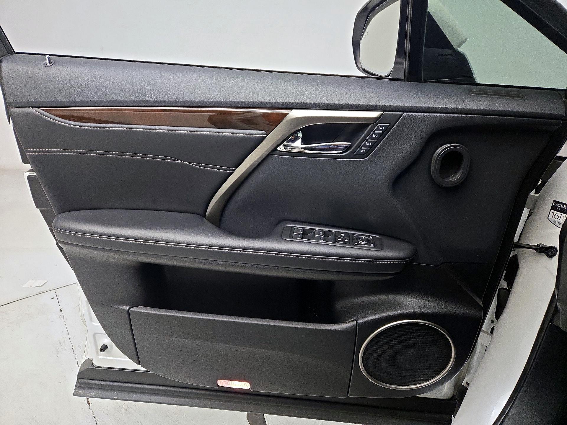 Thumbnail: 2018 Lexus RX - 12