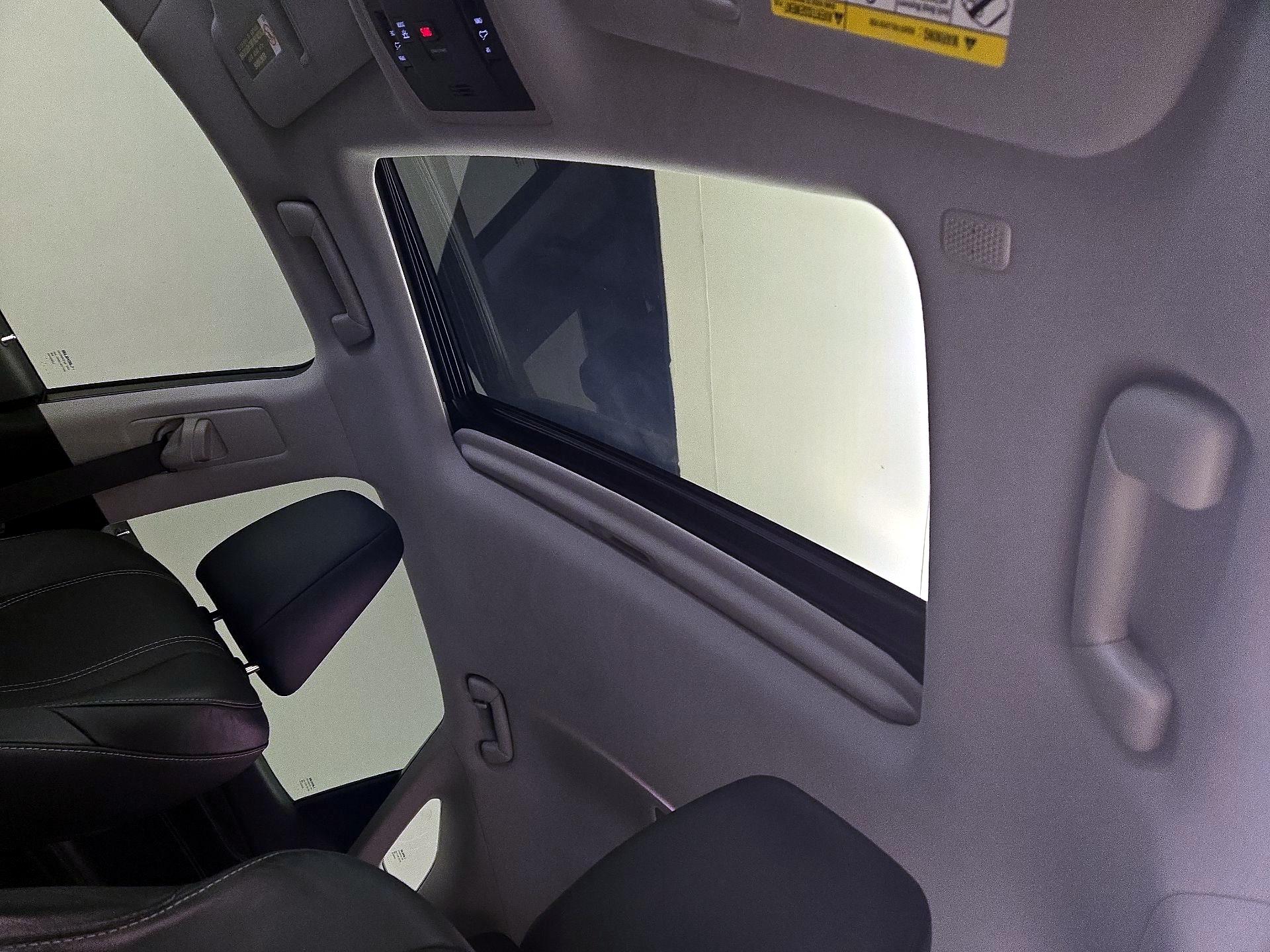 Thumbnail: 2018 Lexus RX - 20