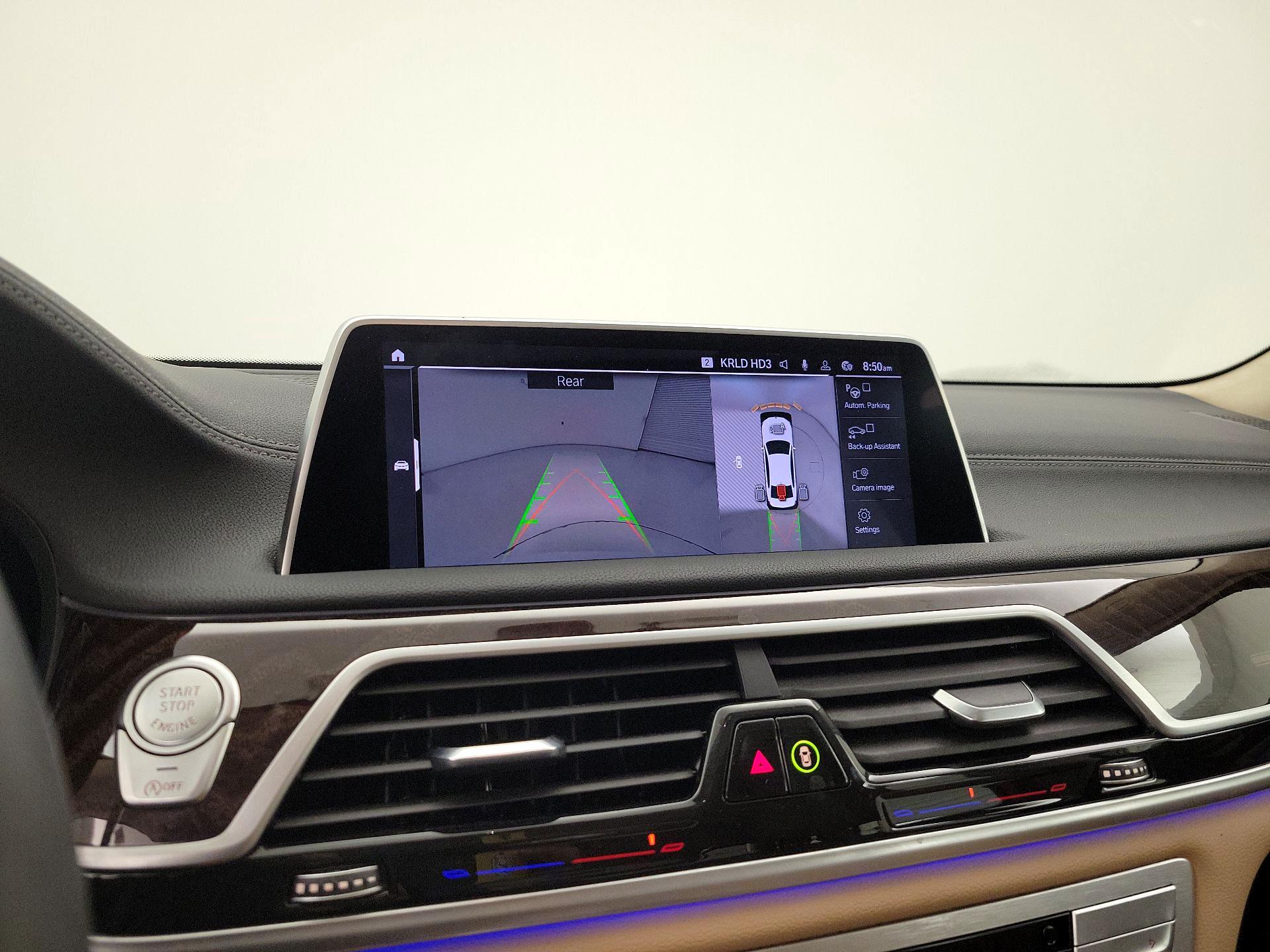 Thumbnail: 2022 BMW 7 Series - 14