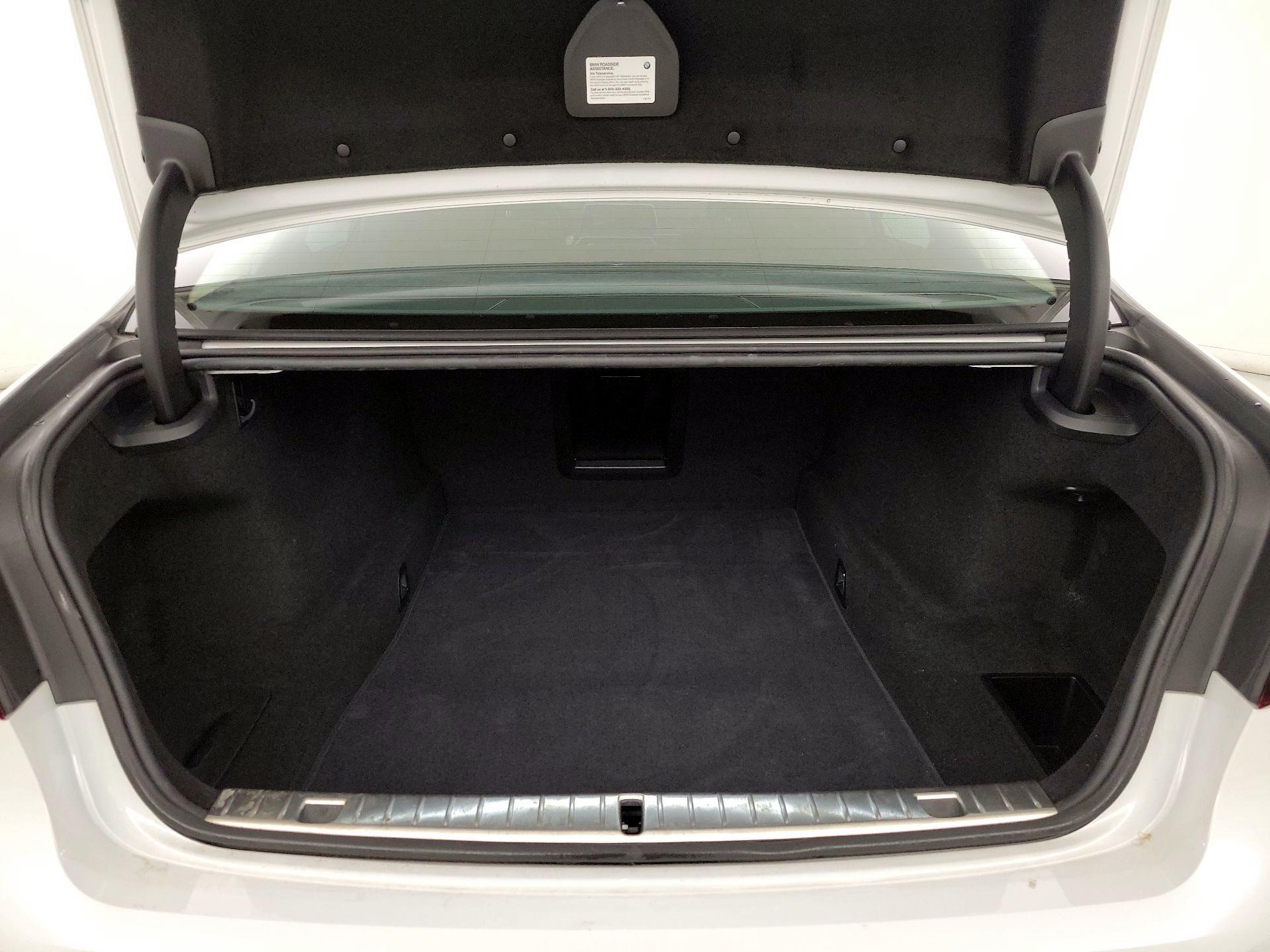 Thumbnail: 2022 BMW 7 Series - 20