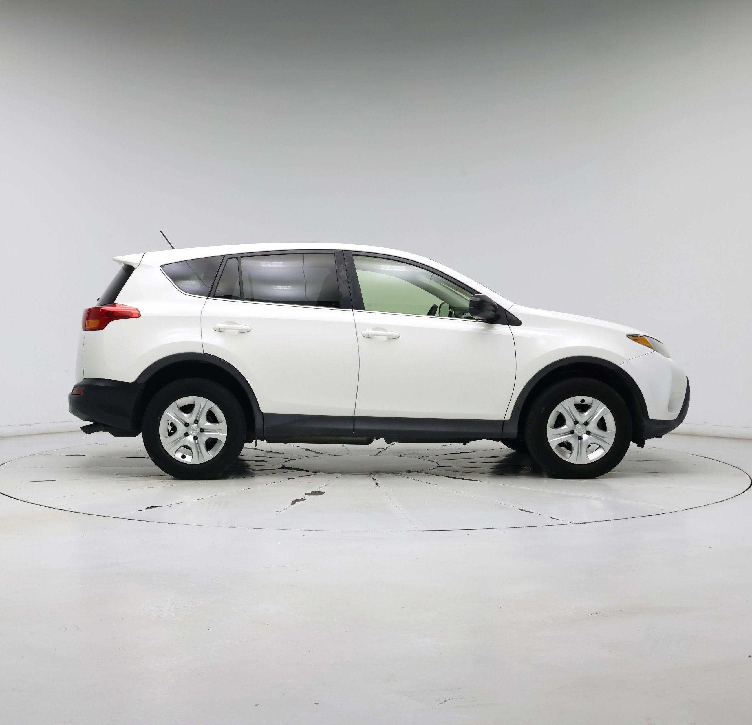 Thumbnail: 2015 Toyota RAV4 - 7