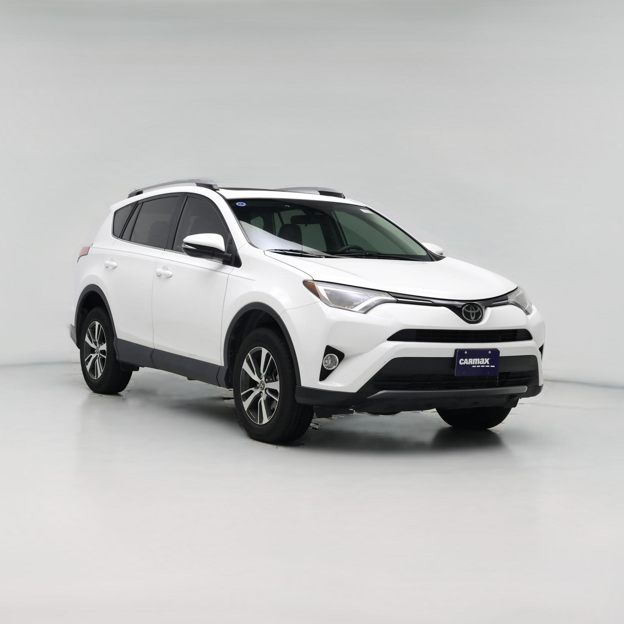 Thumbnail: 2017 Toyota RAV4 - 1