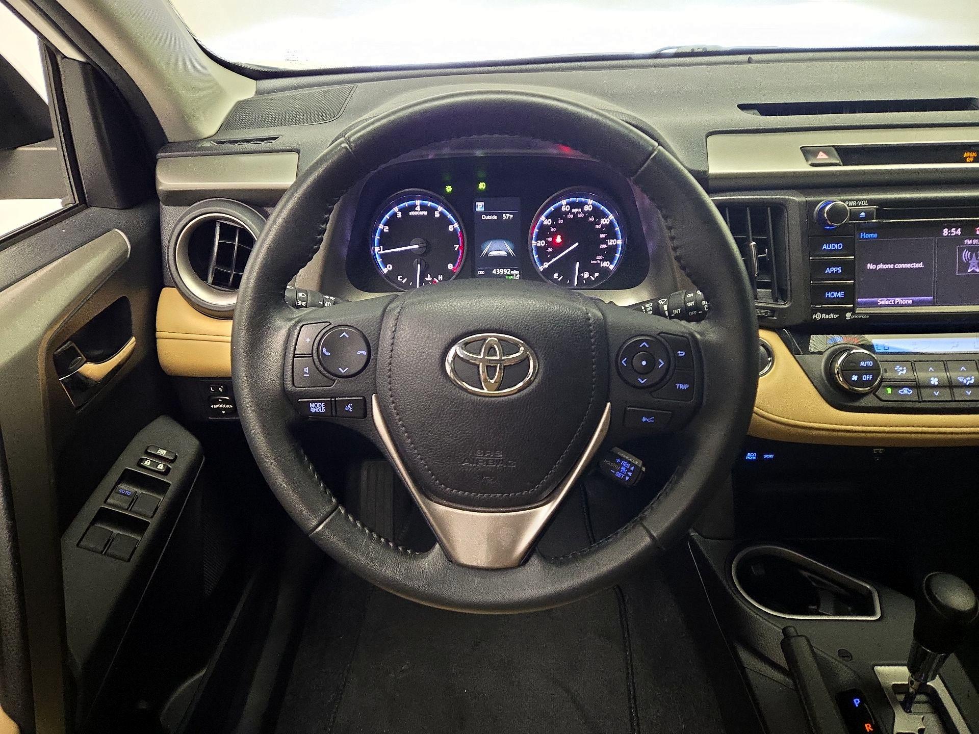 Thumbnail: 2017 Toyota RAV4 - 10