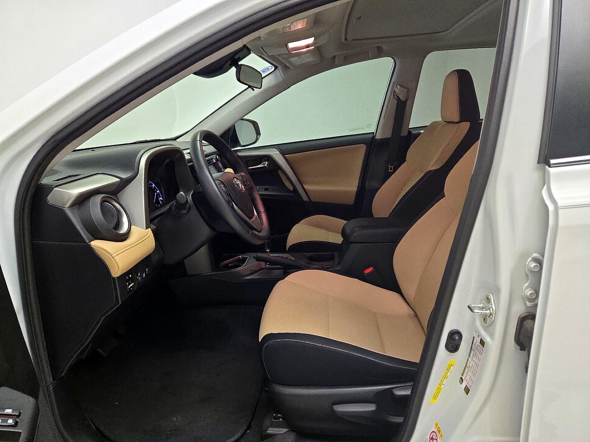 Thumbnail: 2017 Toyota RAV4 - 11