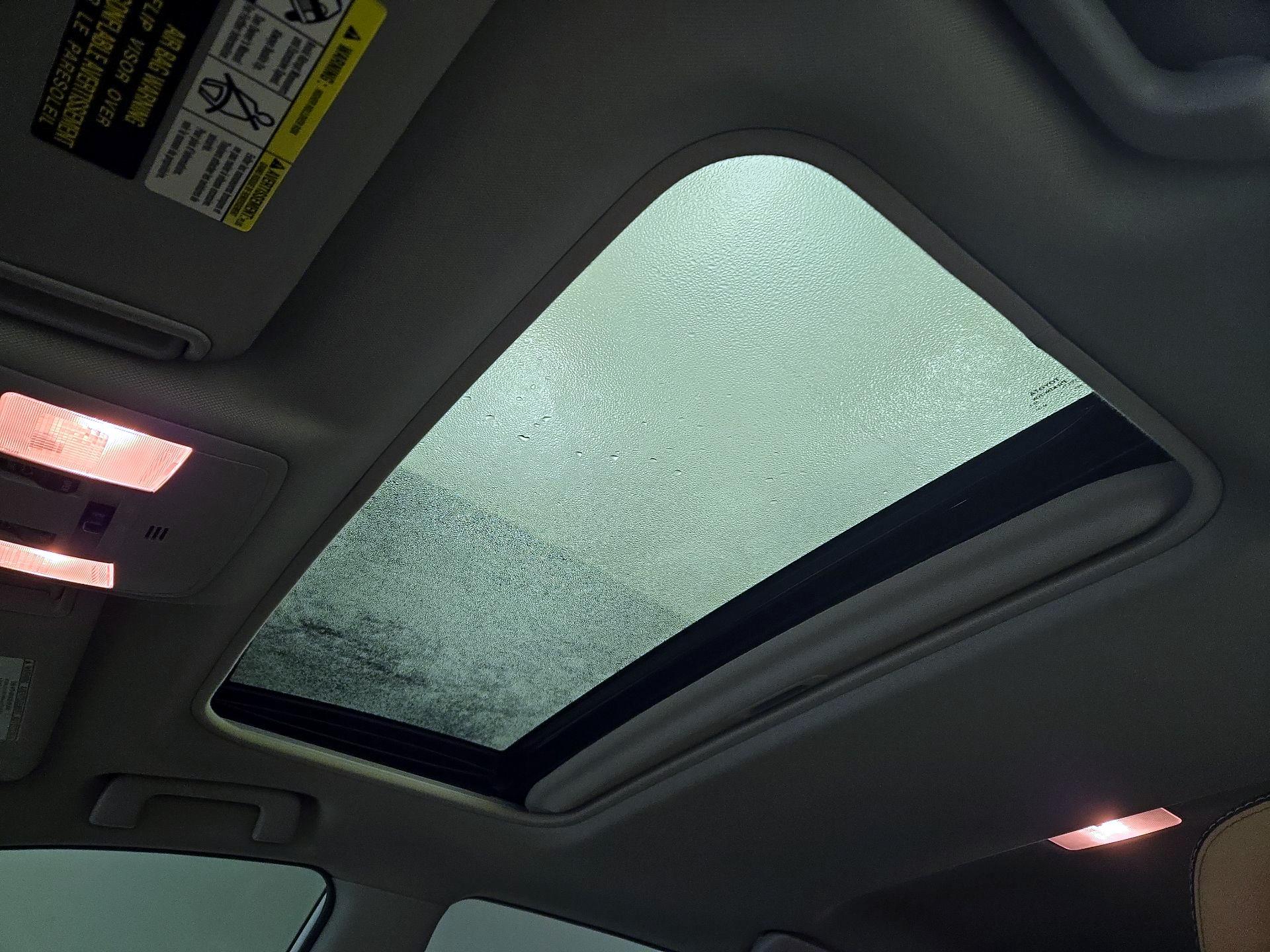 Thumbnail: 2017 Toyota RAV4 - 19