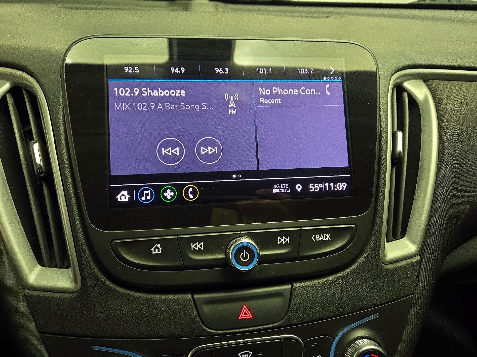 Thumbnail: 2019 Chevrolet Malibu - 15