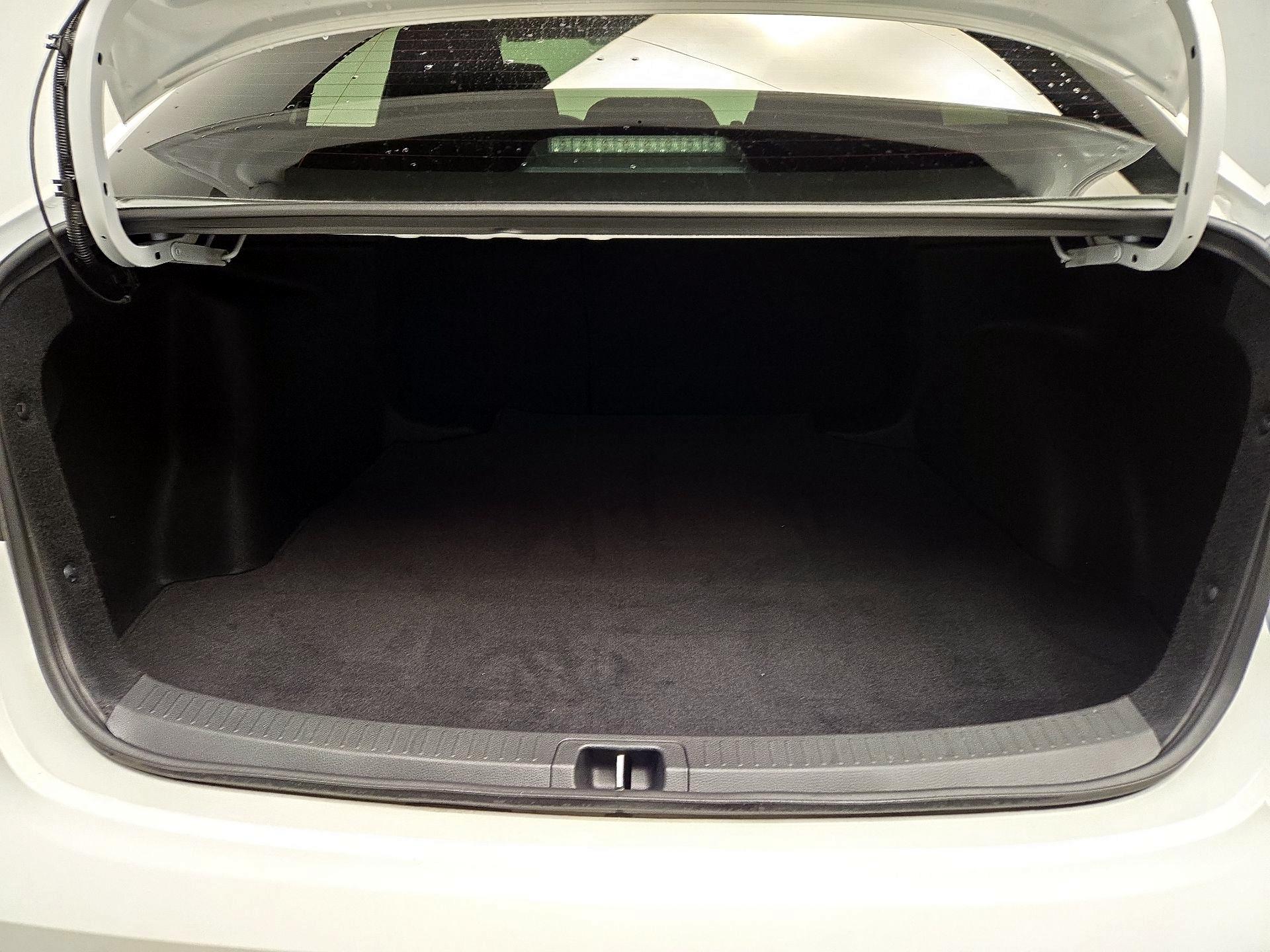 Thumbnail: 2024 Toyota Corolla - 20