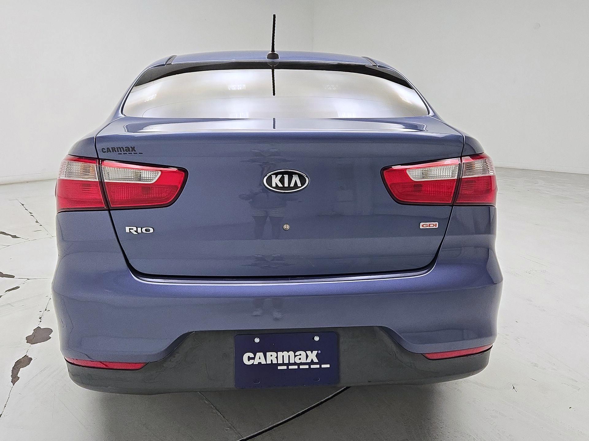 Thumbnail: 2016 Kia Rio - 6