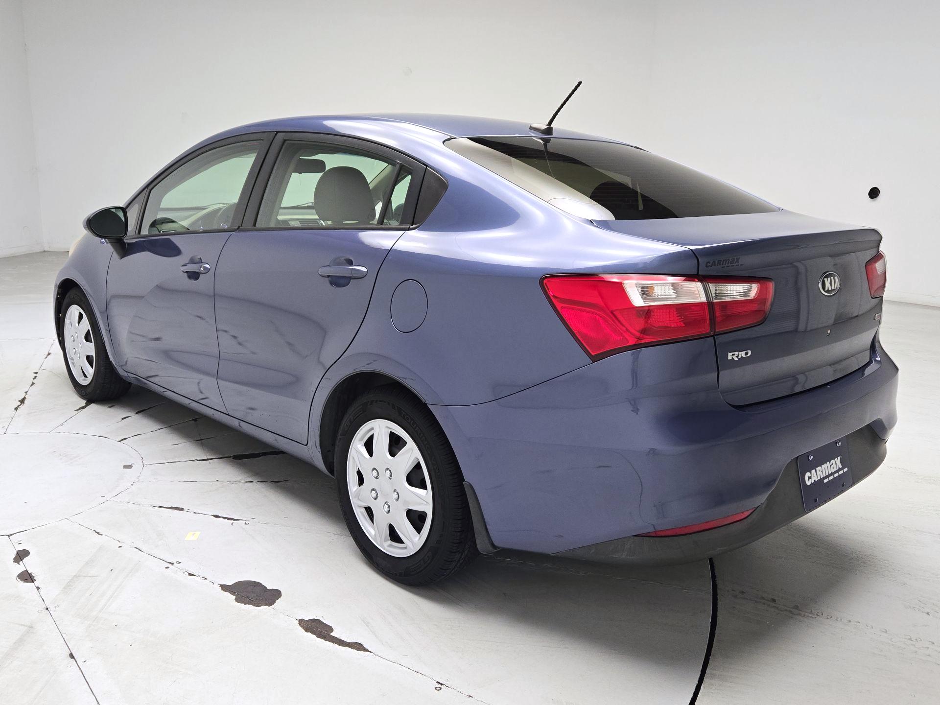 Thumbnail: 2016 Kia Rio - 7