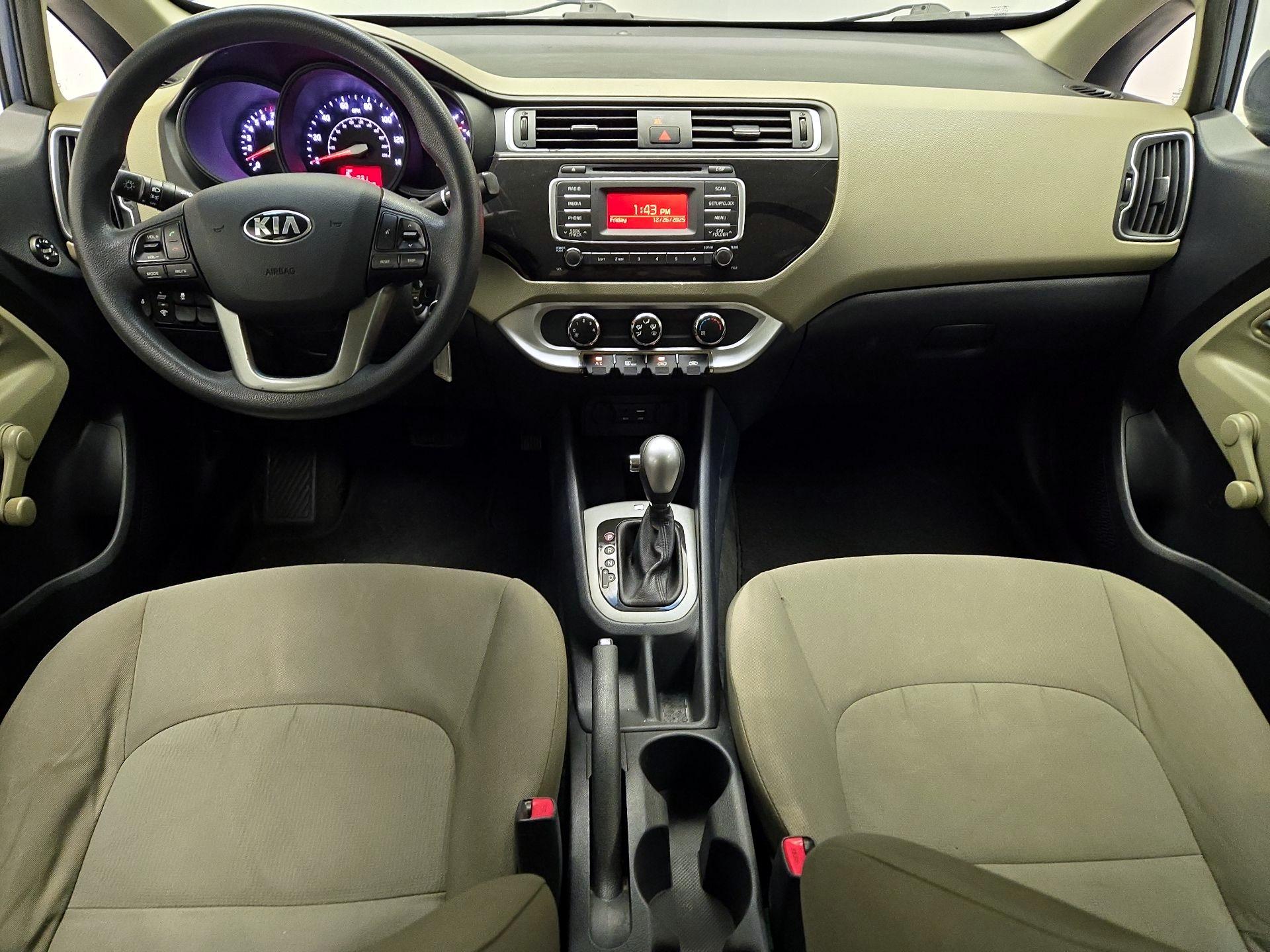 Thumbnail: 2016 Kia Rio - 8