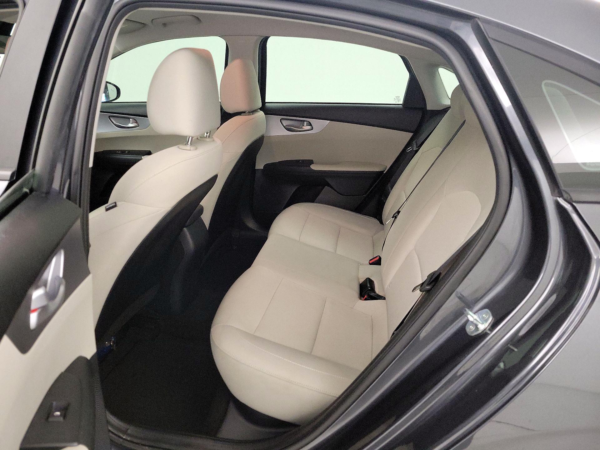 Thumbnail: 2023 Kia Forte - 18