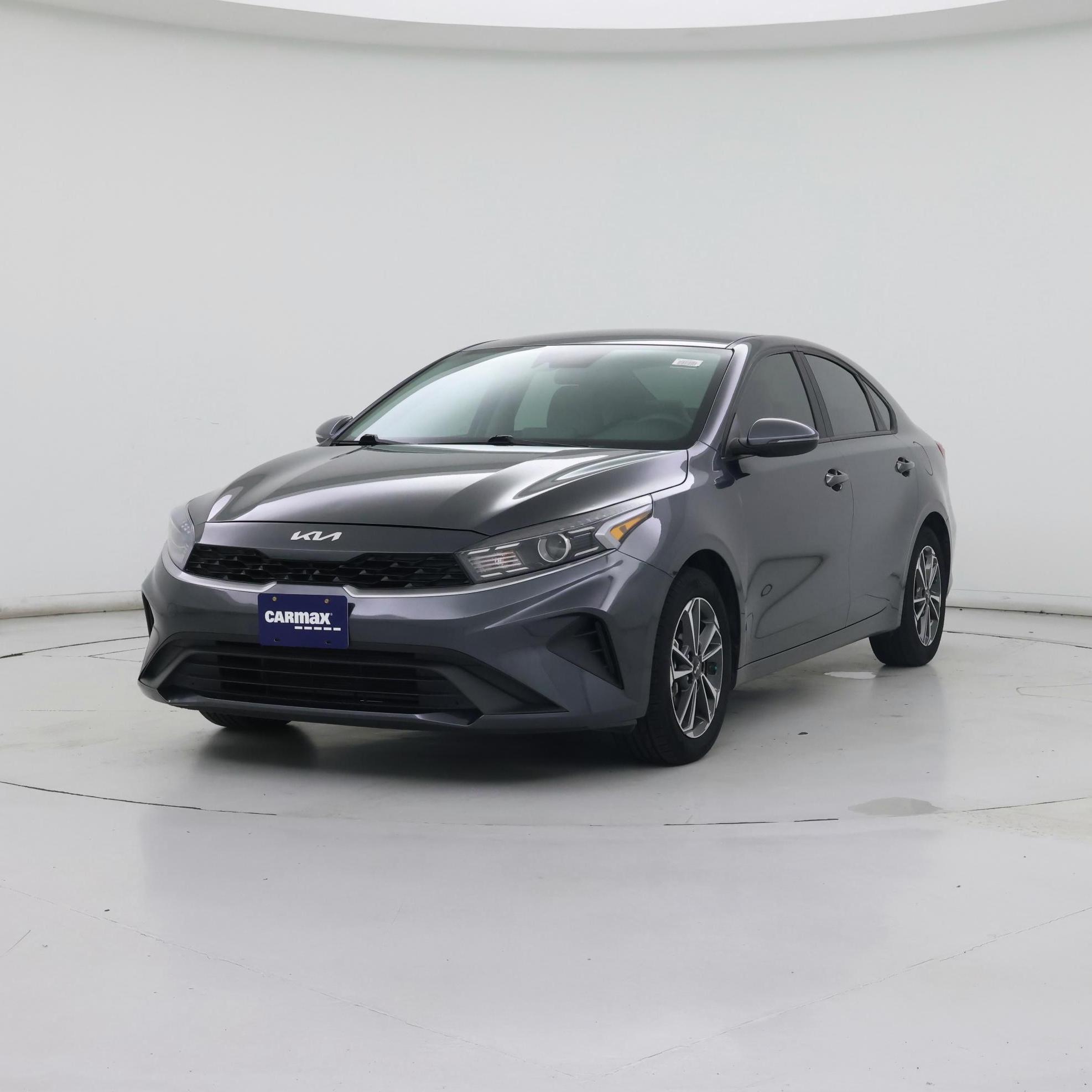 Thumbnail: 2023 Kia Forte - 4