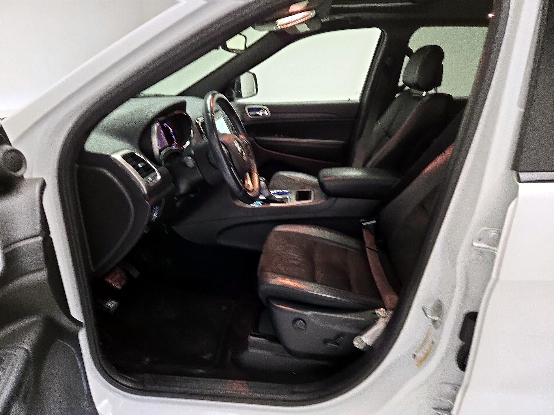 Thumbnail: 2019 Jeep Grand Cherokee - 11