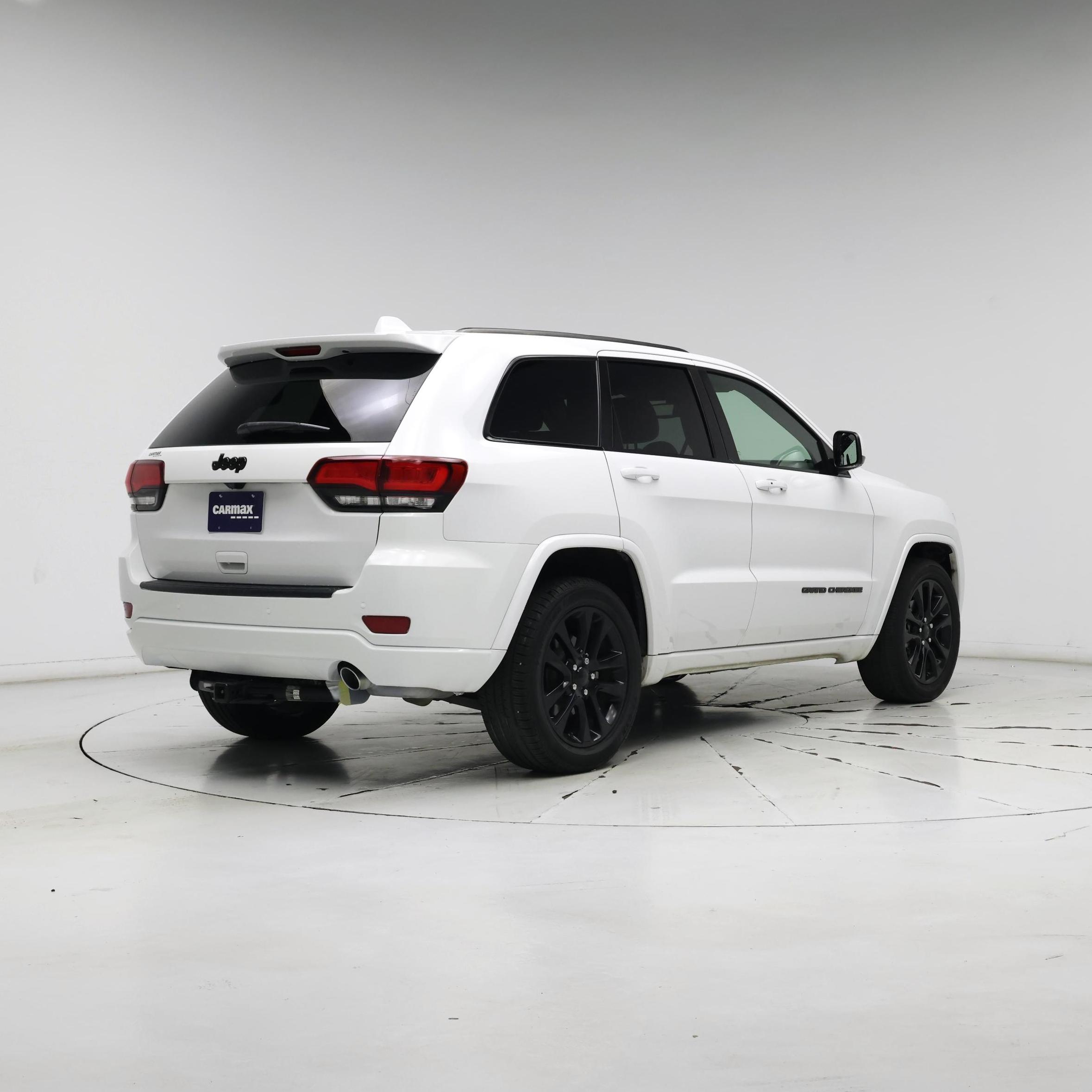 Thumbnail: 2019 Jeep Grand Cherokee - 8