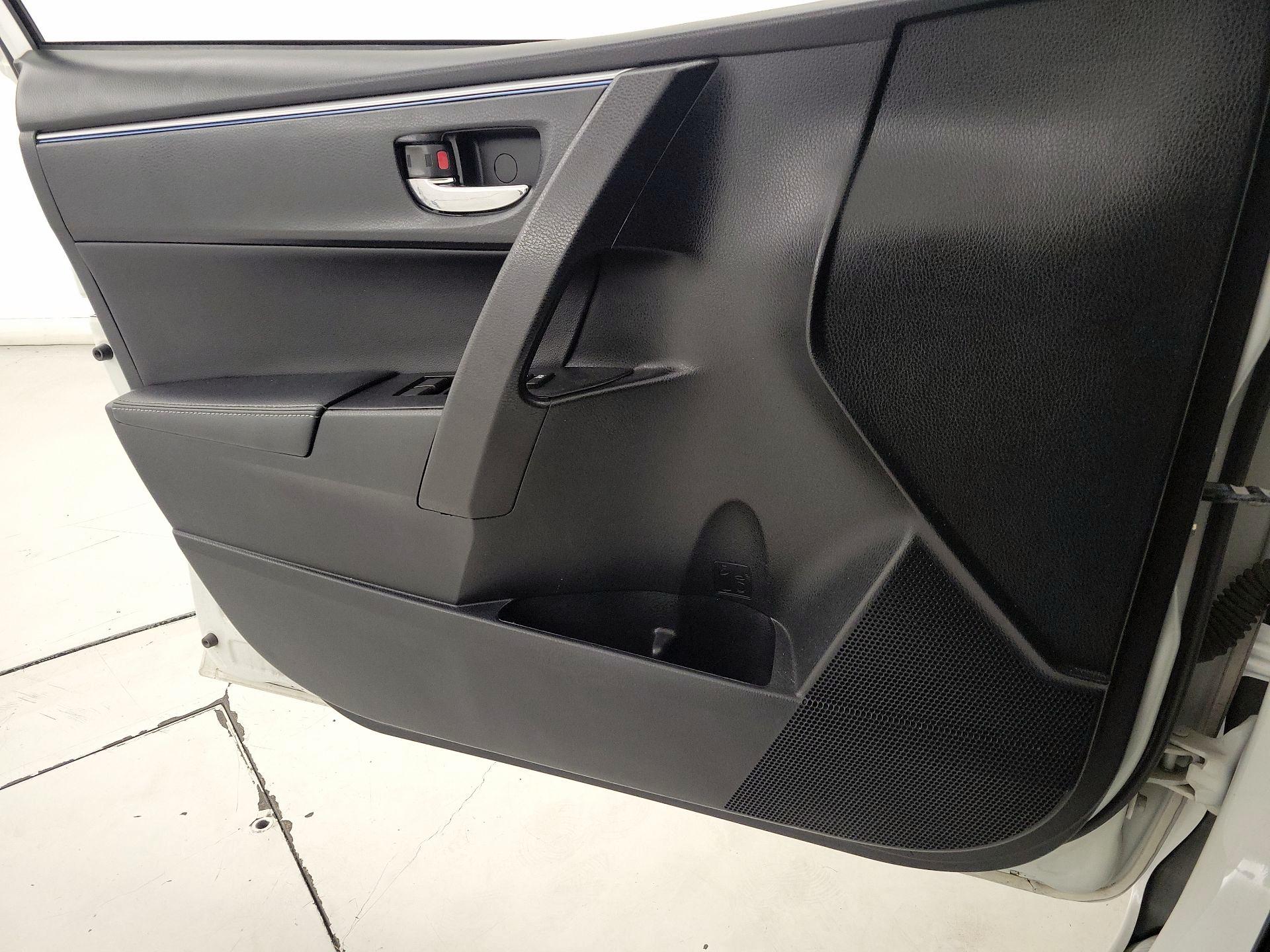 Thumbnail: 2014 Toyota Corolla - 12