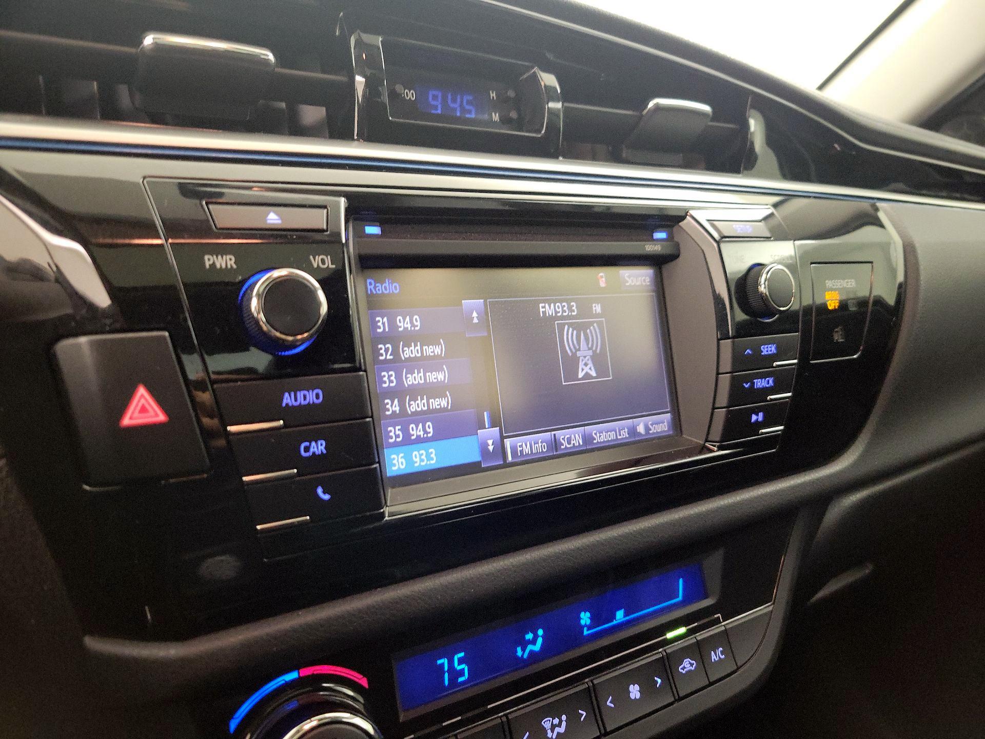 Thumbnail: 2014 Toyota Corolla - 15