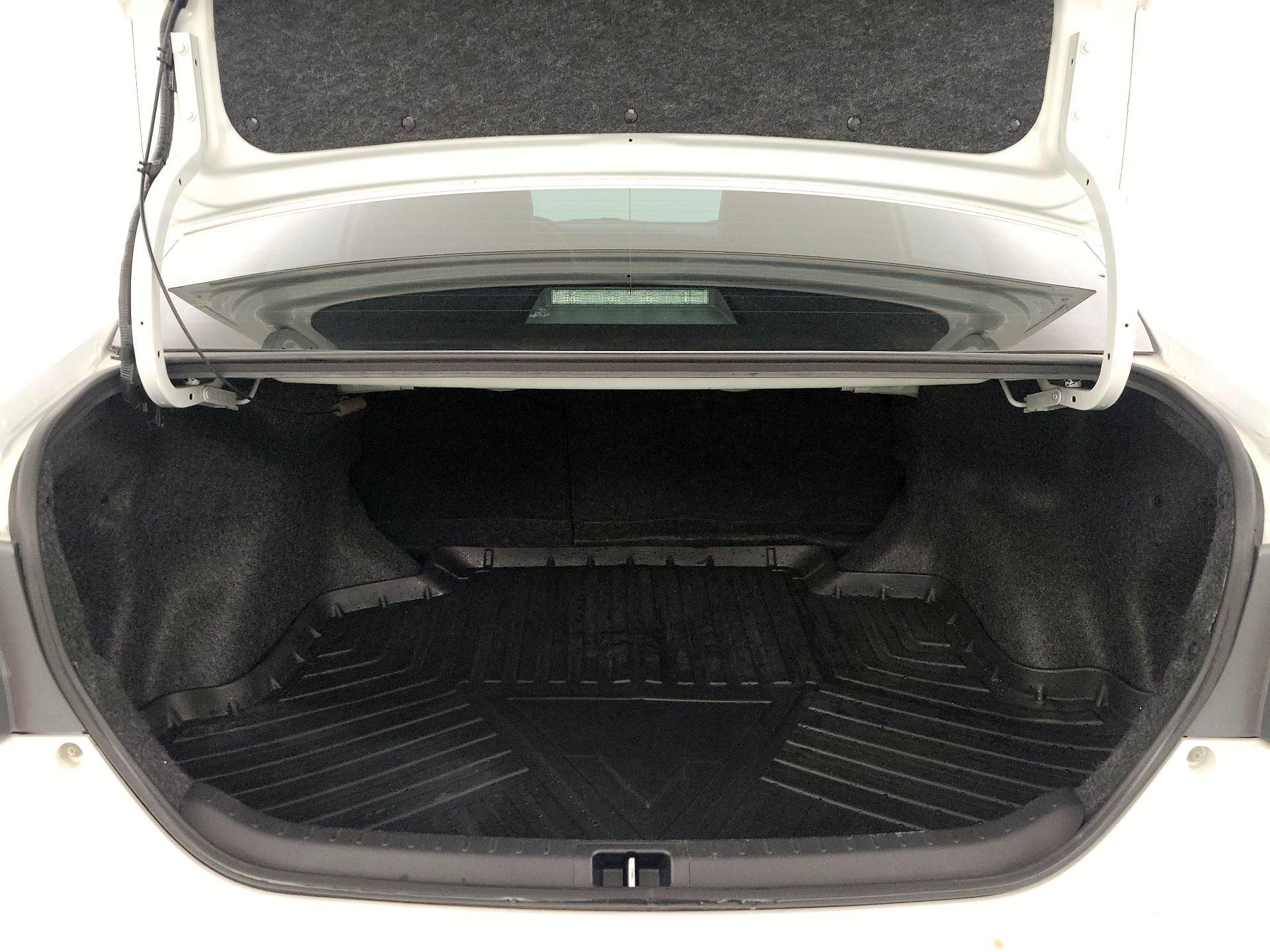 Thumbnail: 2014 Toyota Corolla - 20