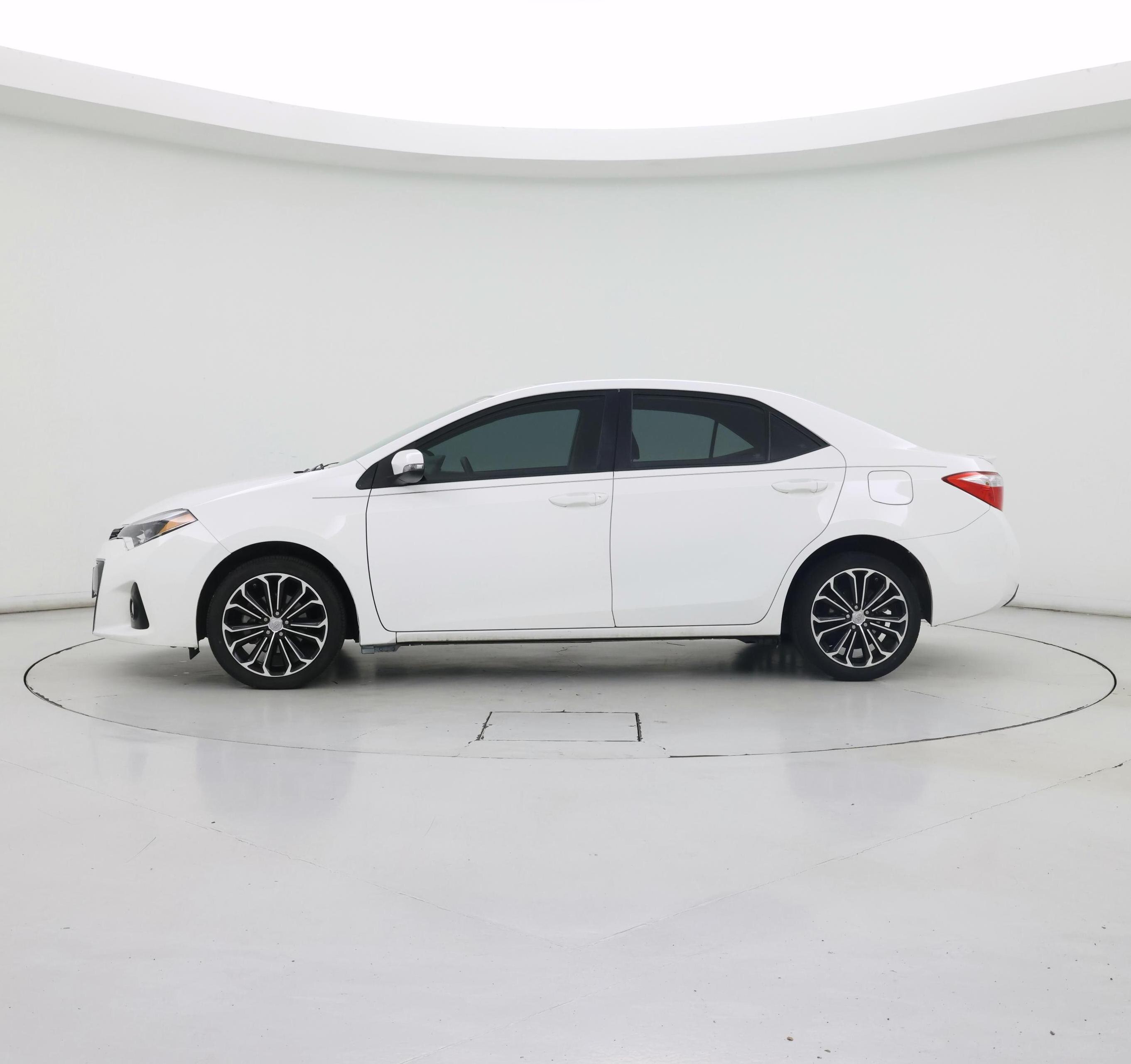 Thumbnail: 2014 Toyota Corolla - 3