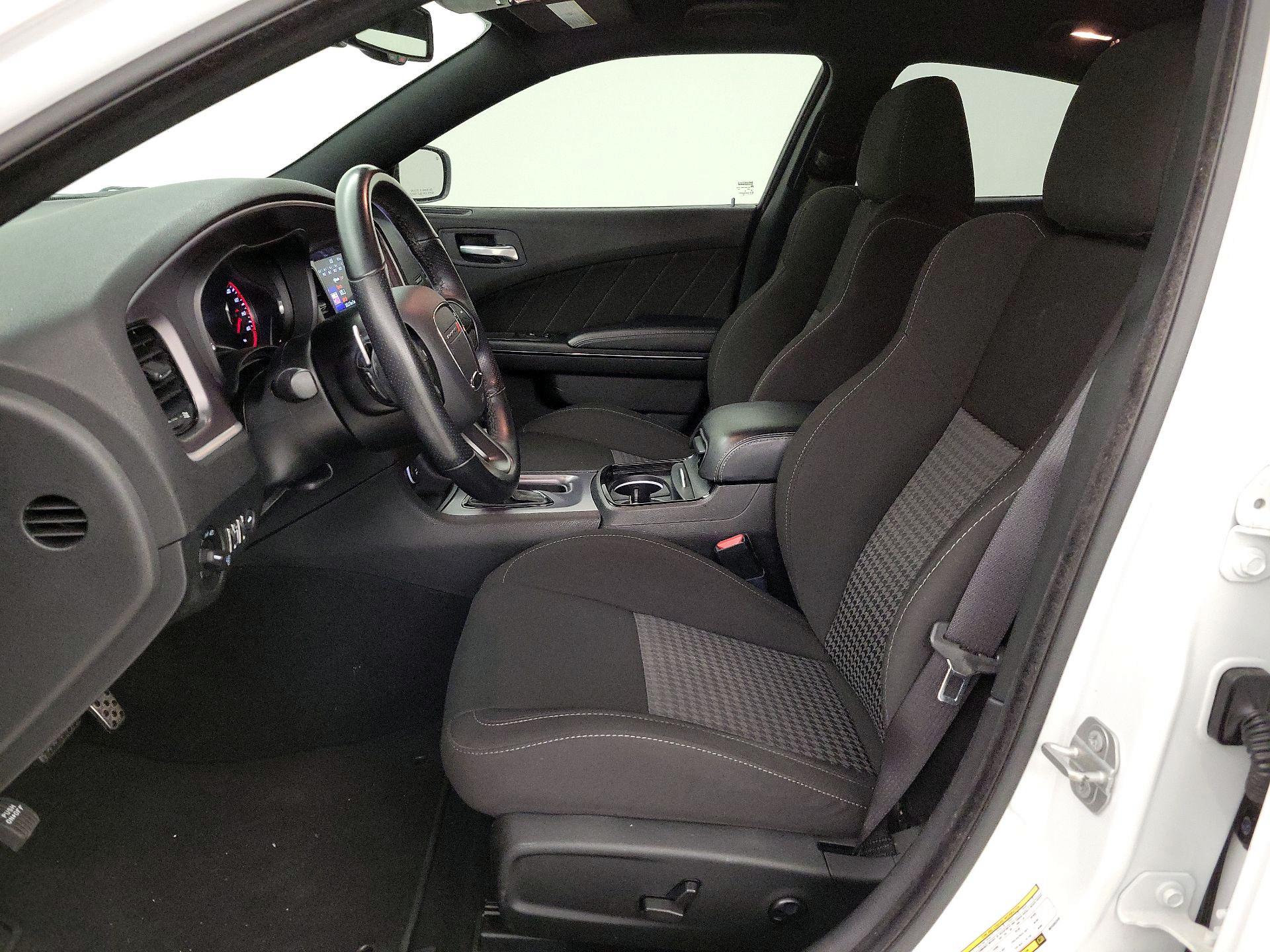 Thumbnail: 2021 Dodge Charger - 11