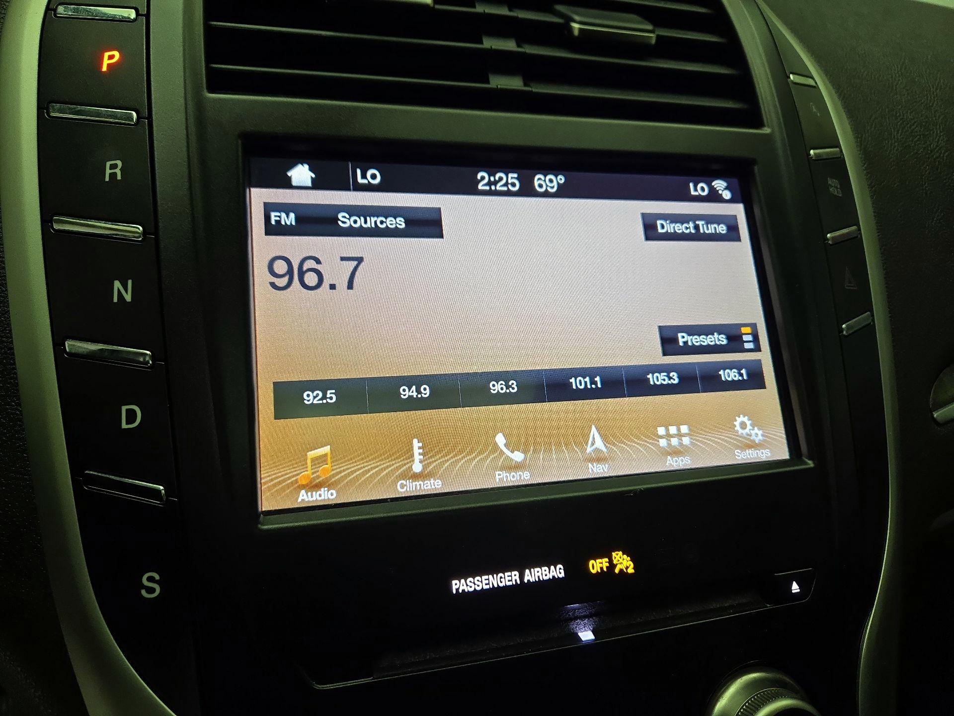 Thumbnail: 2019 Lincoln MKC - 14