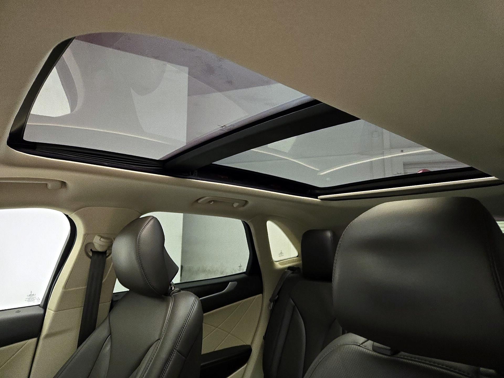 Thumbnail: 2019 Lincoln MKC - 18