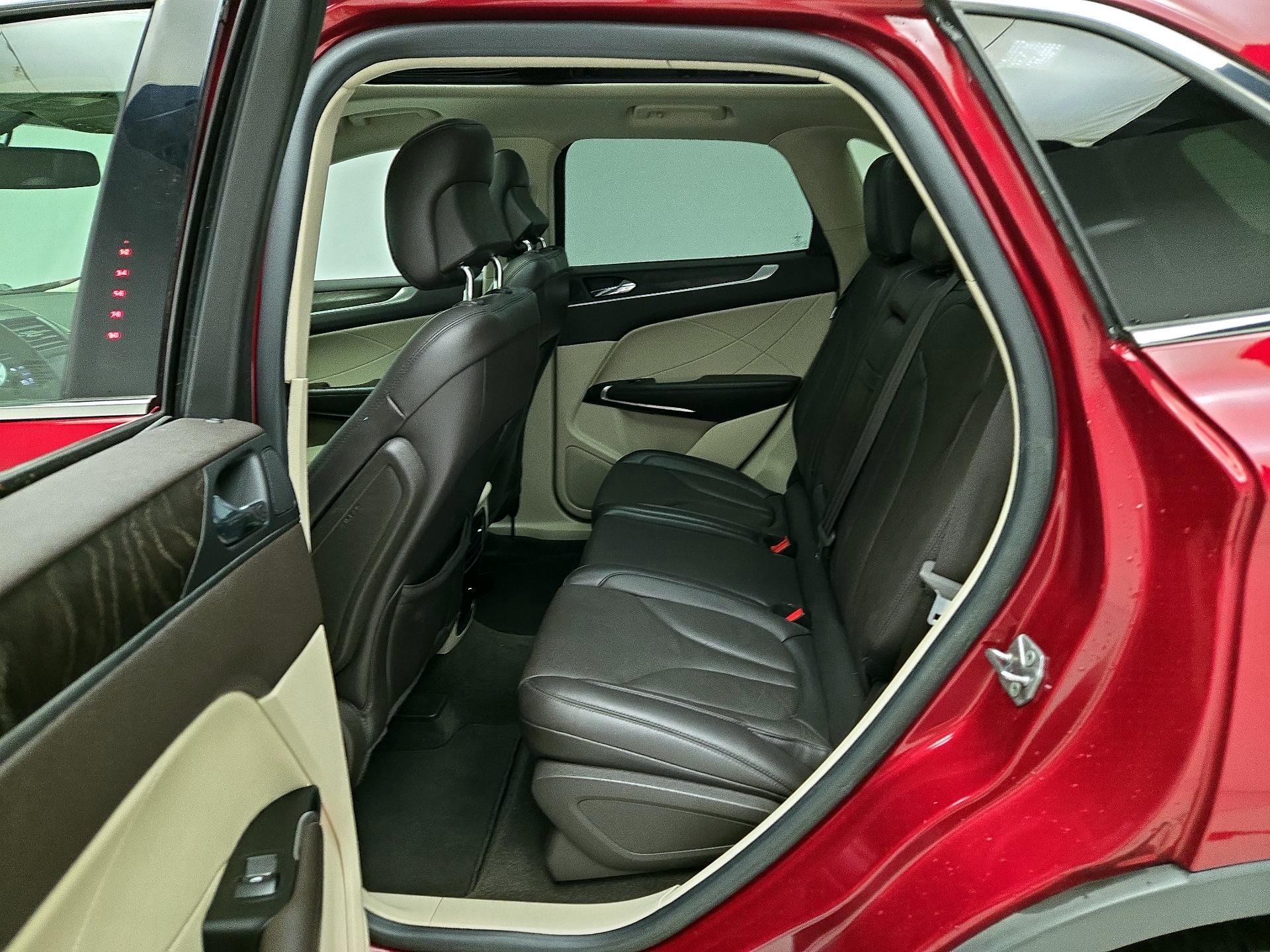 Thumbnail: 2019 Lincoln MKC - 19