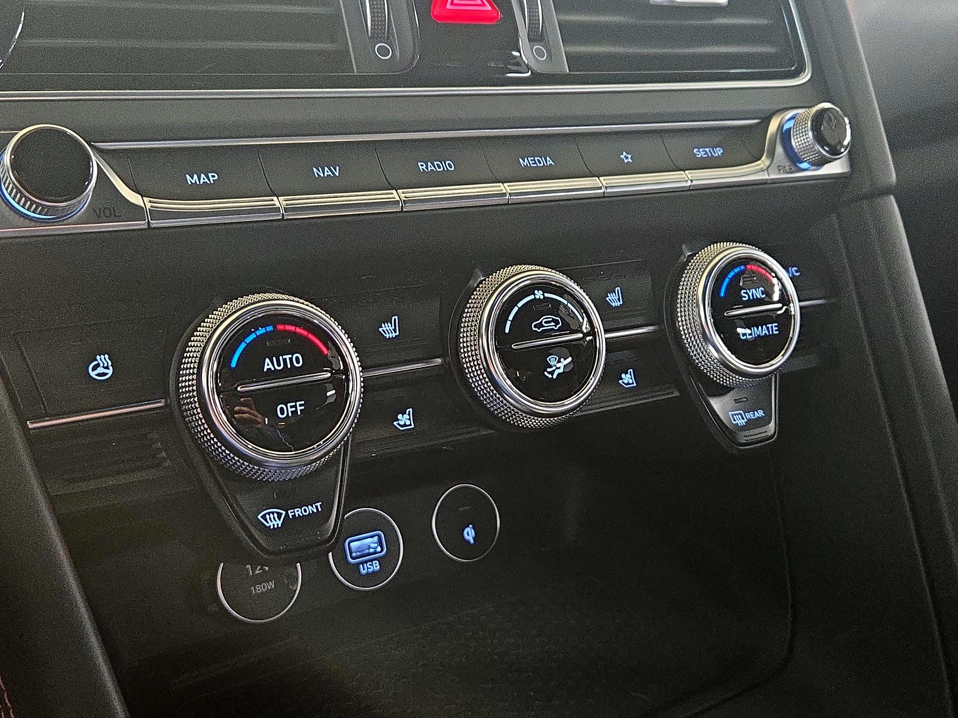 Thumbnail: 2023 Genesis G70 - 17