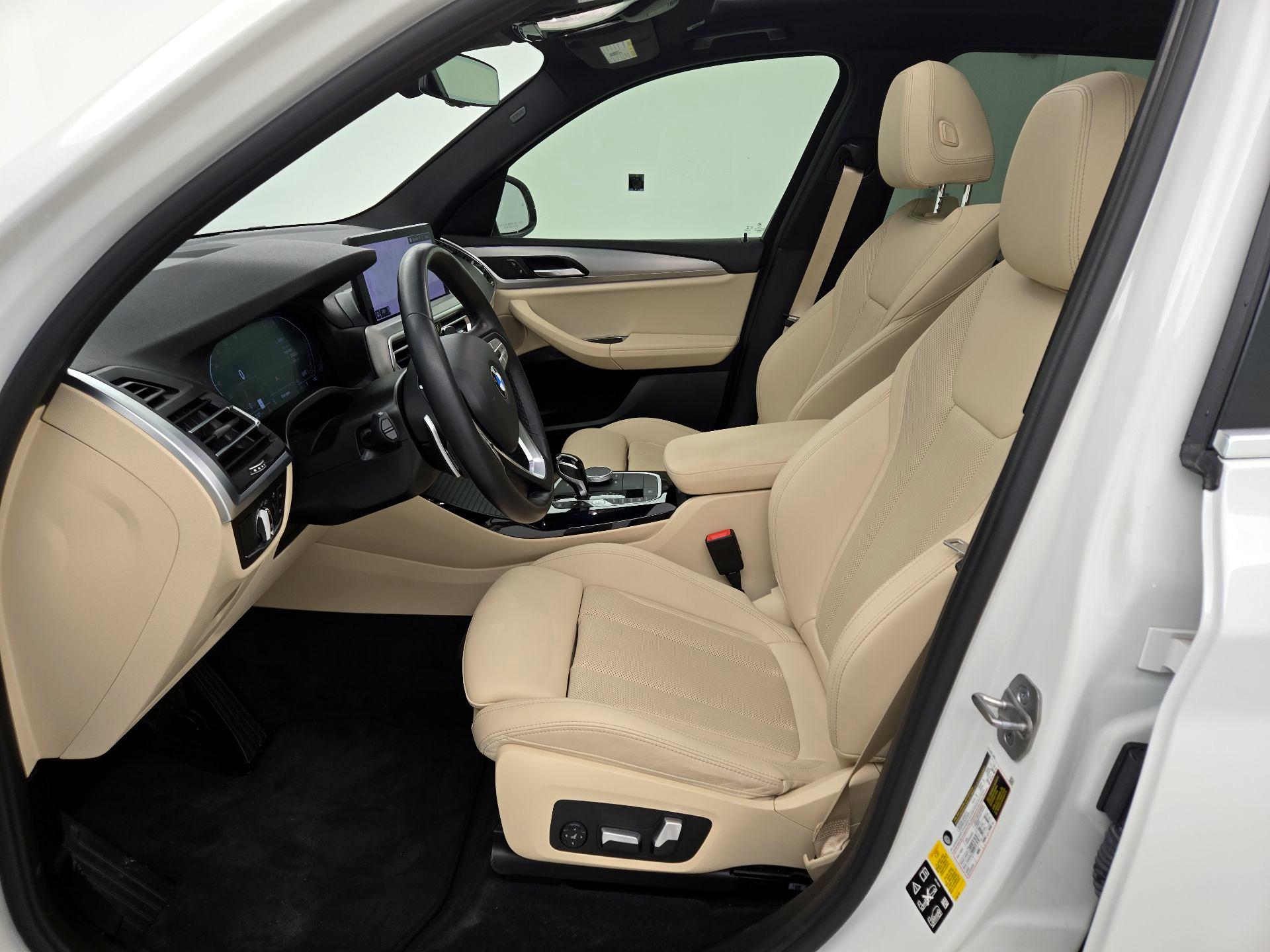 Thumbnail: 2022 BMW X3 - 11