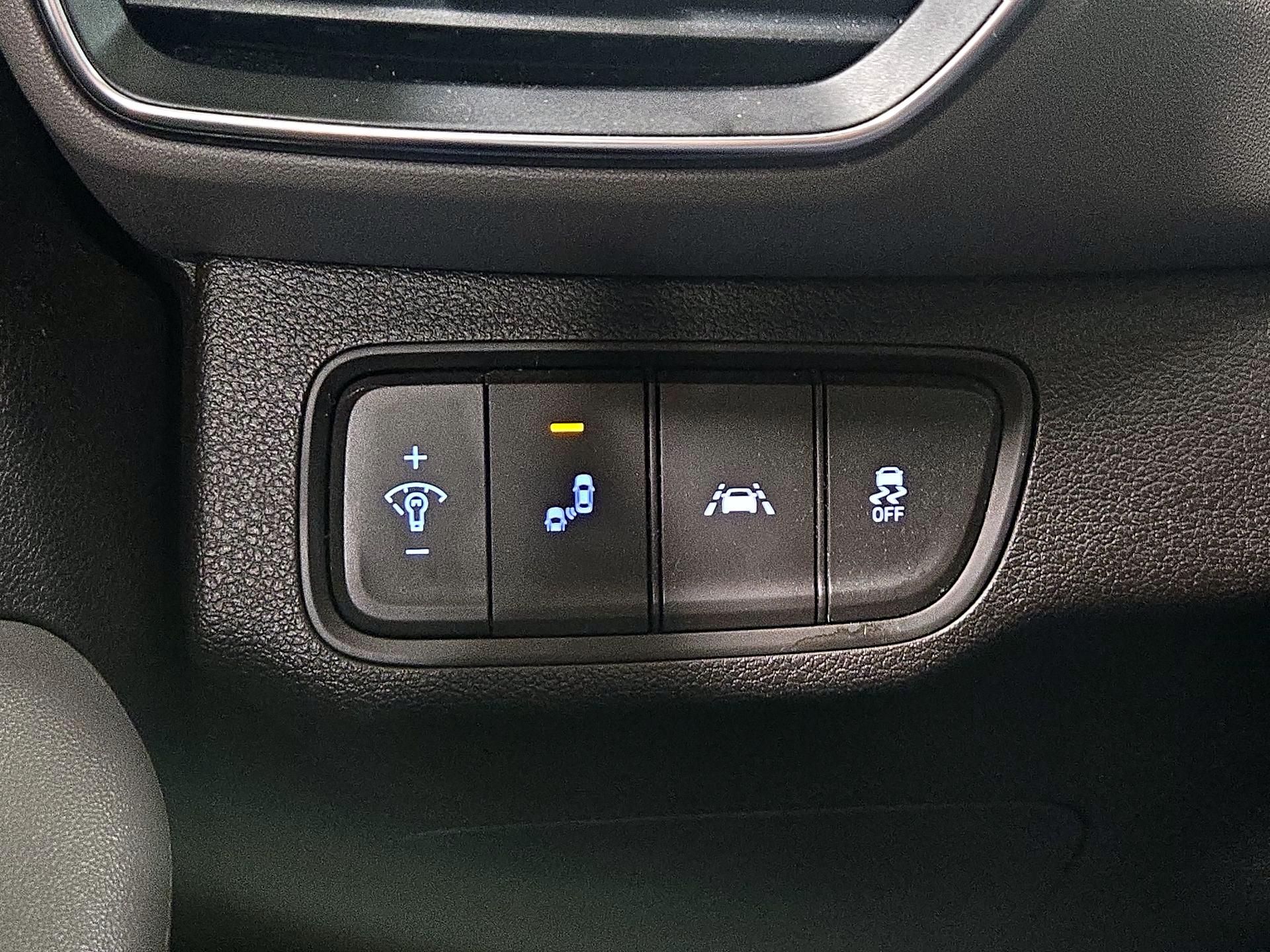 Thumbnail: 2019 Hyundai Santa Fe - 13