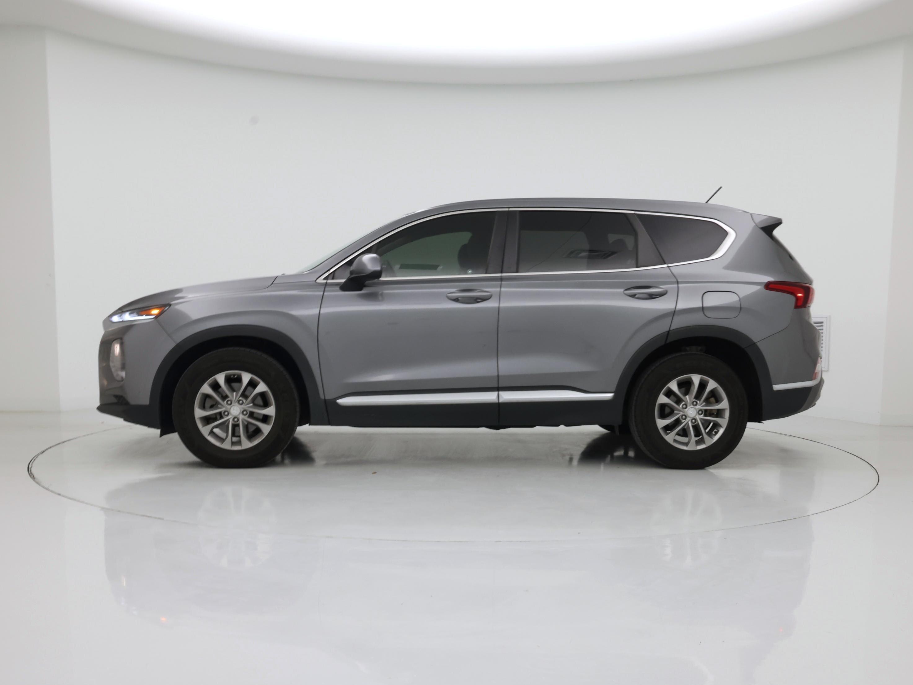 Thumbnail: 2019 Hyundai Santa Fe - 3