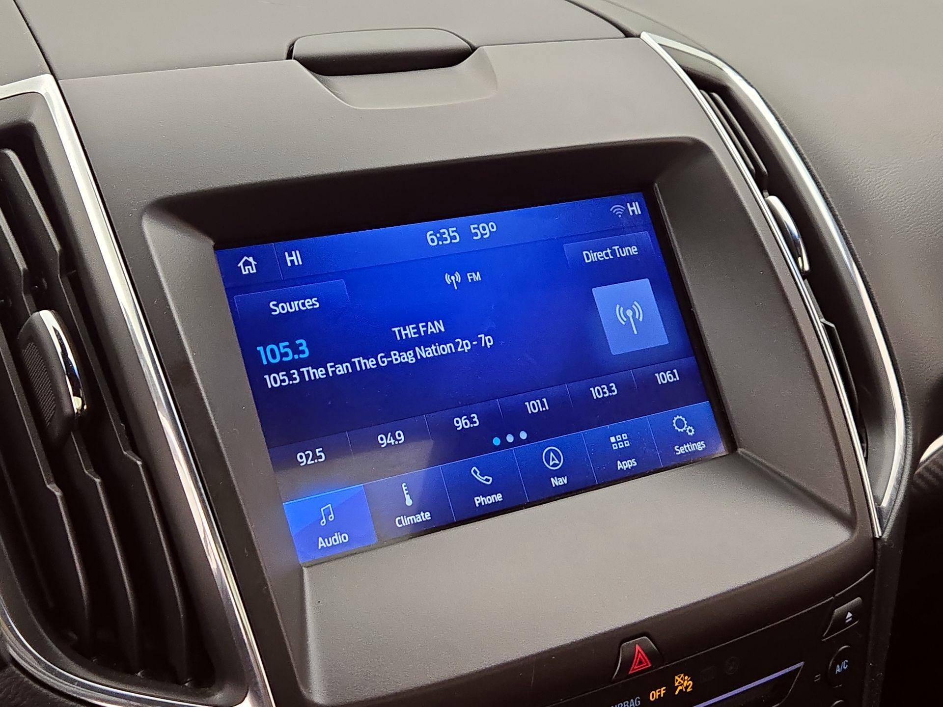 Thumbnail: 2019 Ford Edge - 16