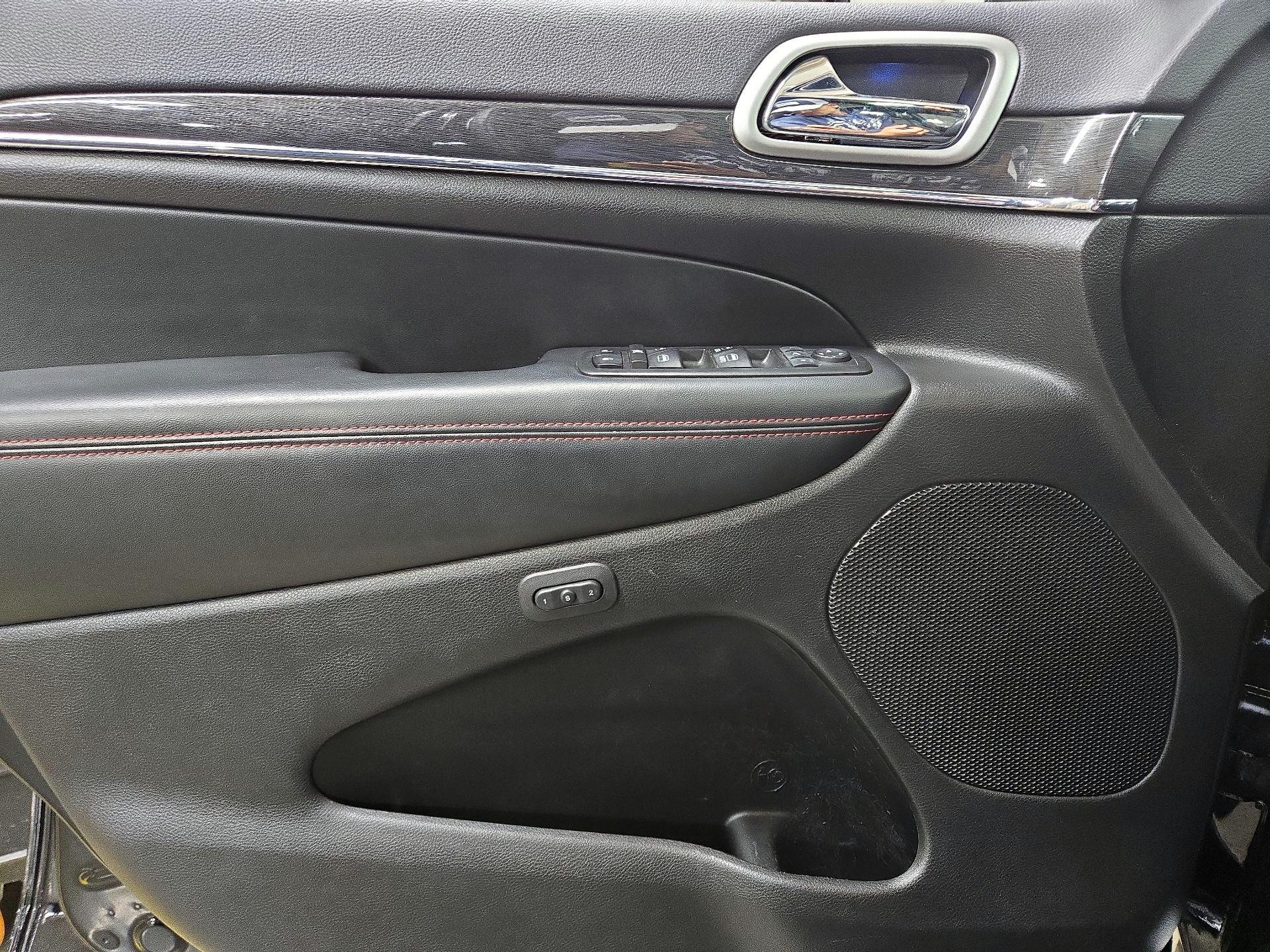 Thumbnail: 2018 Jeep Grand Cherokee - 12