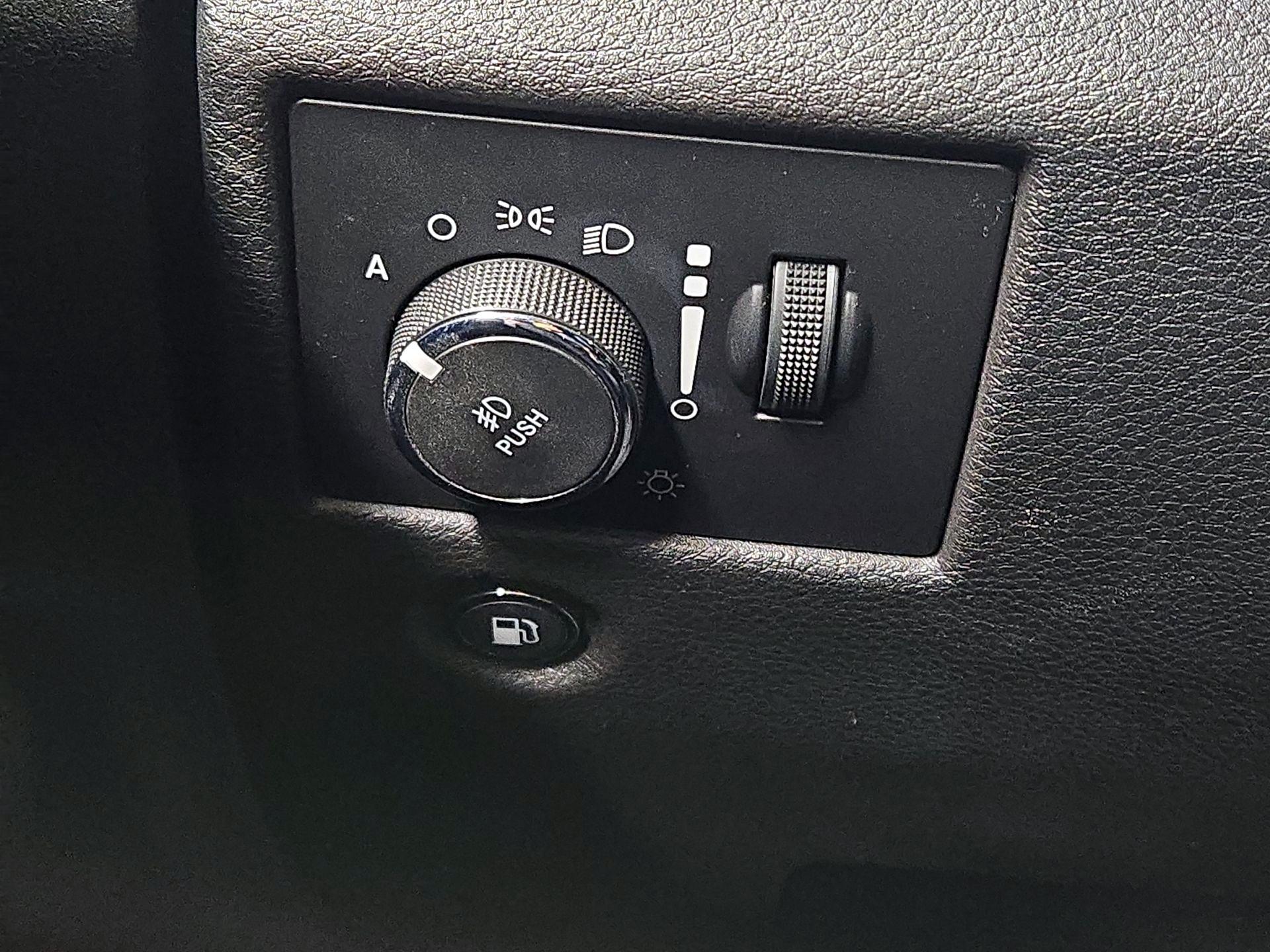 Thumbnail: 2018 Jeep Grand Cherokee - 13