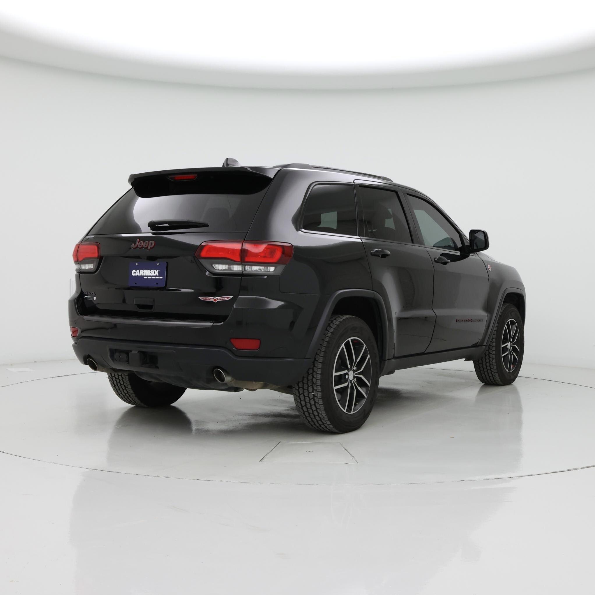 Thumbnail: 2018 Jeep Grand Cherokee - 8