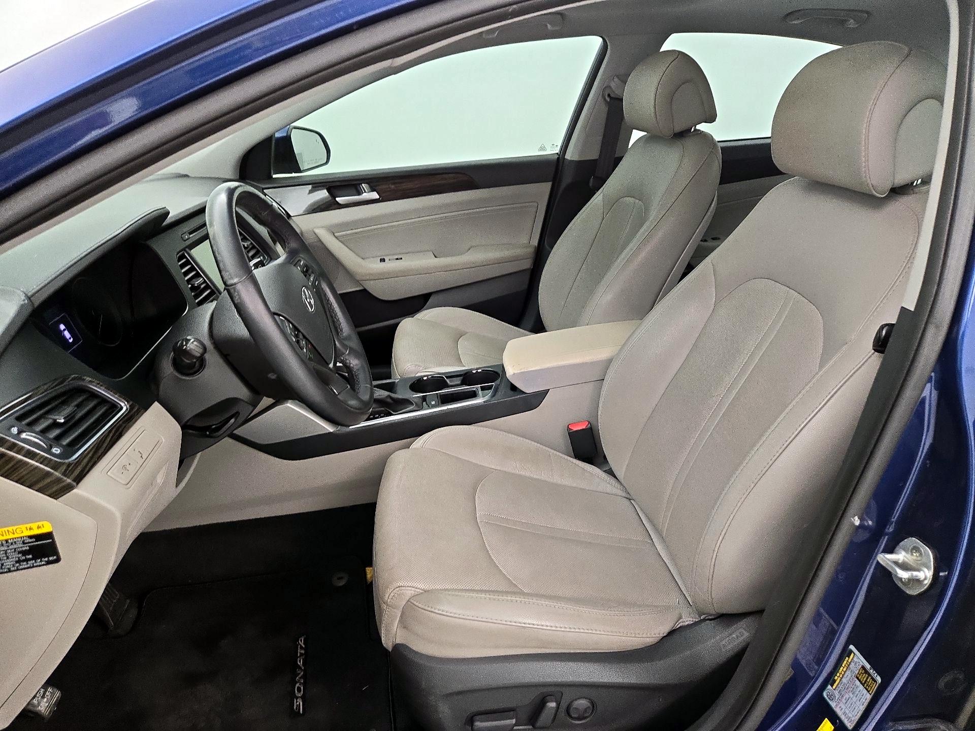 Thumbnail: 2016 Hyundai Sonata - 11