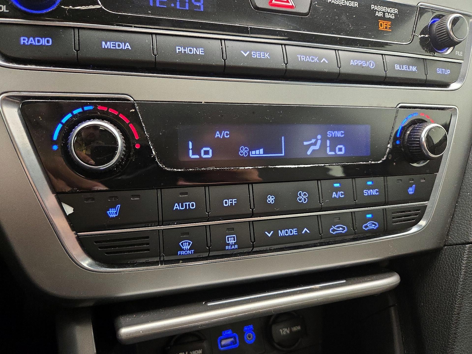 Thumbnail: 2016 Hyundai Sonata - 16