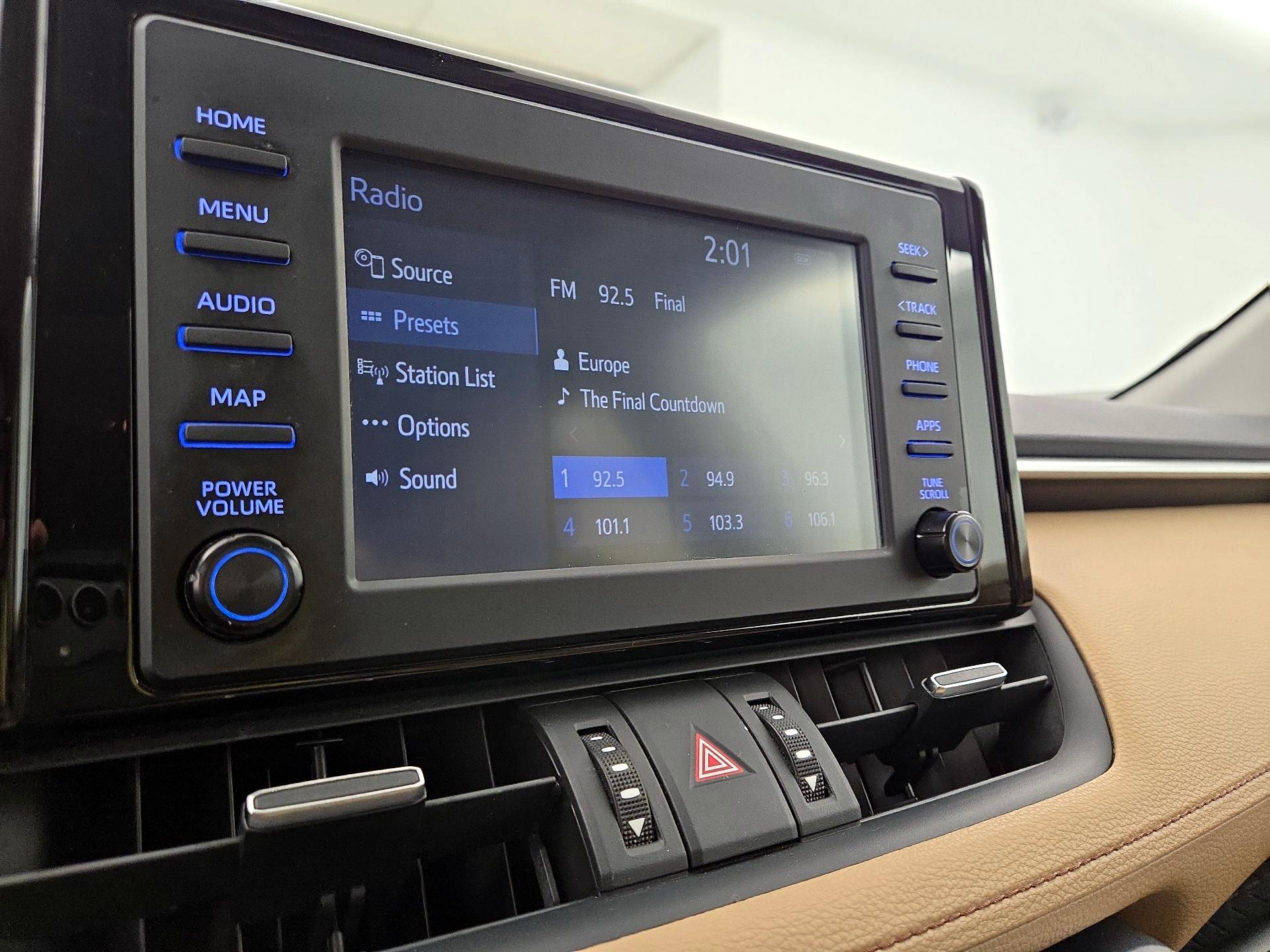 Thumbnail: 2019 Toyota RAV4 - 15